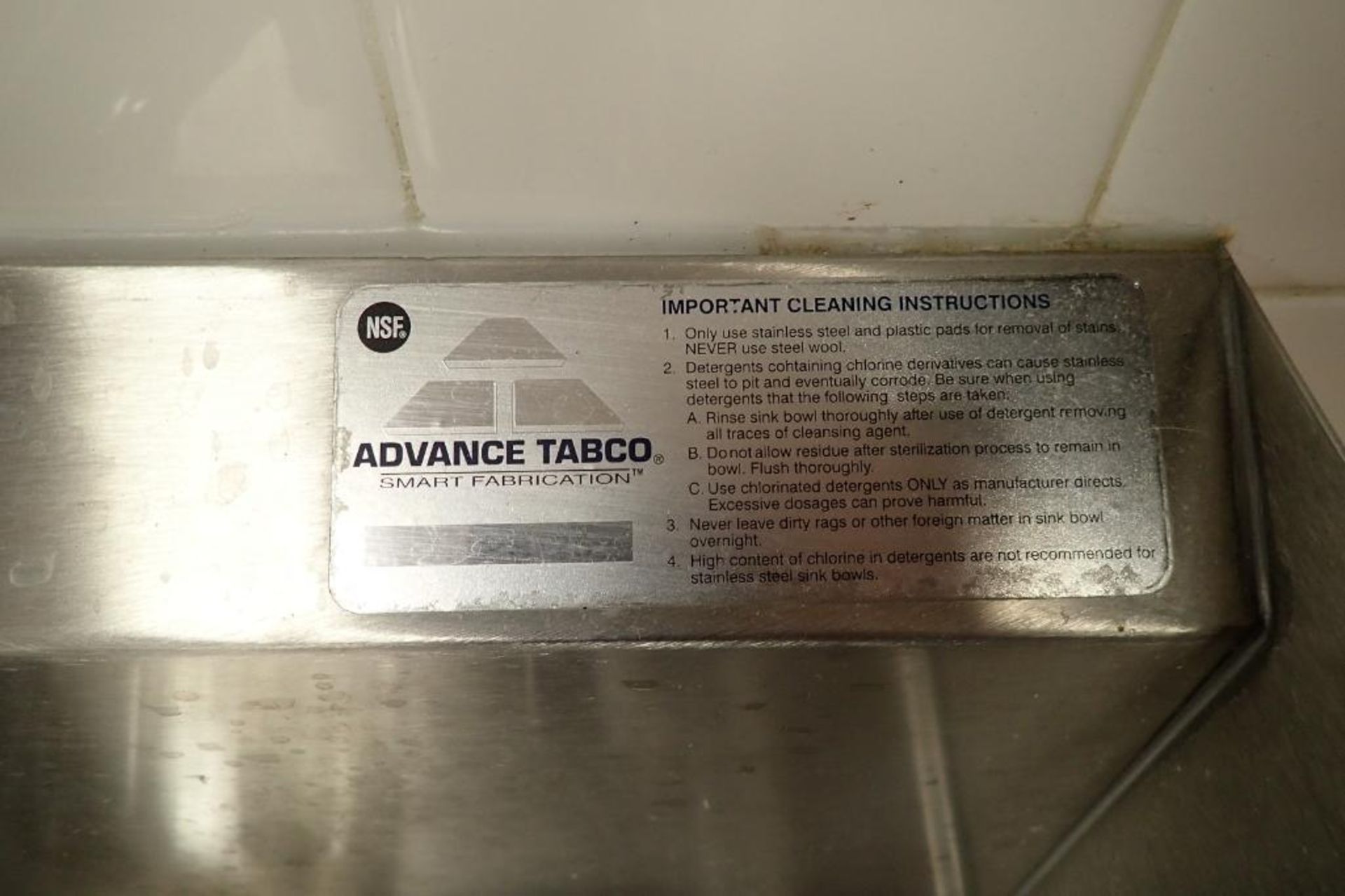 Advance Tabco SS wall mount sink, 20 in. wide x 24 in. deep - Image 3 of 4