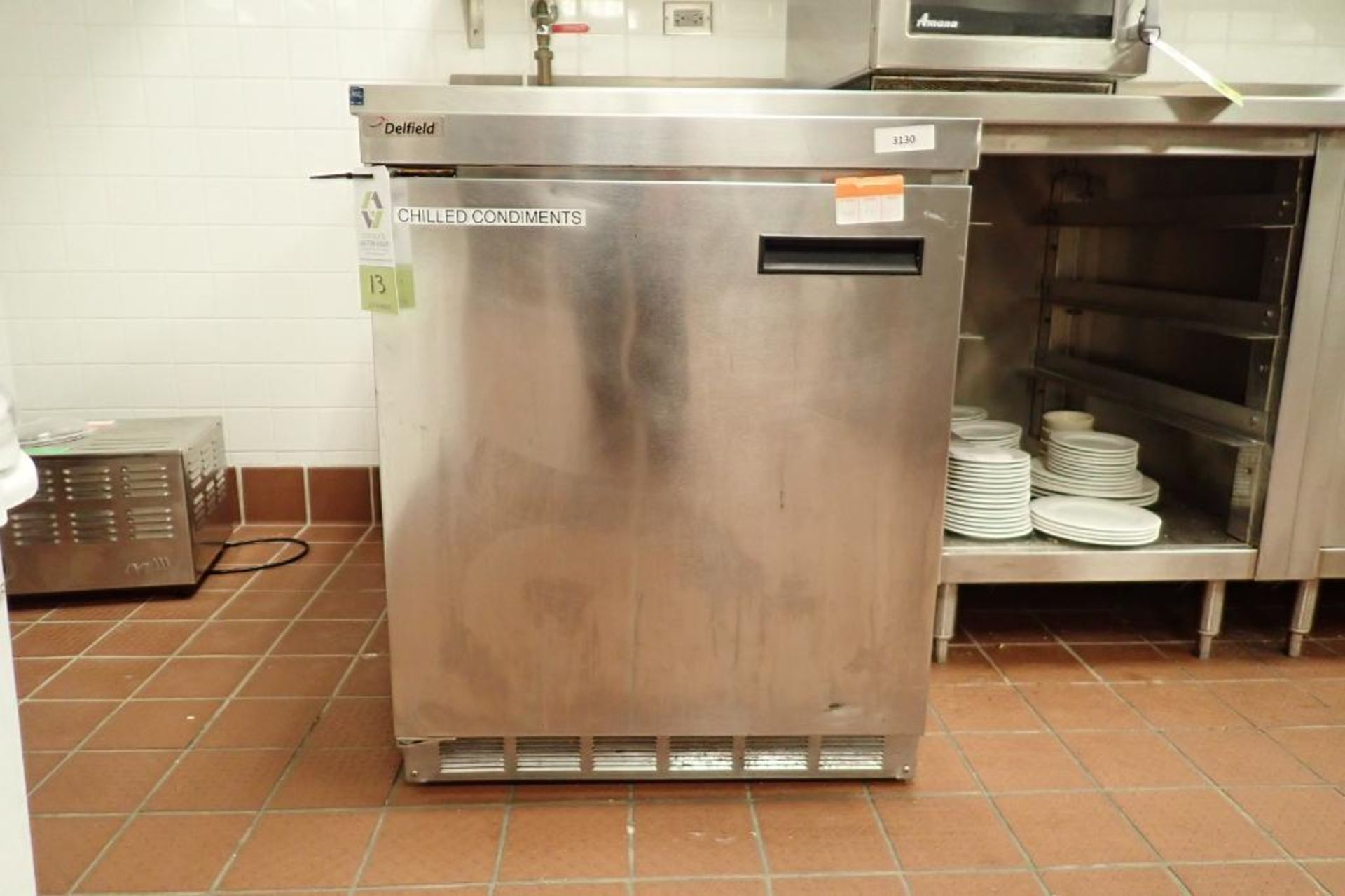 Manitowoc Delfield under counter fridge, Model UC4427N-DHL-A244, SN 1211152001057, 27 in. wide x 32 - Image 5 of 5