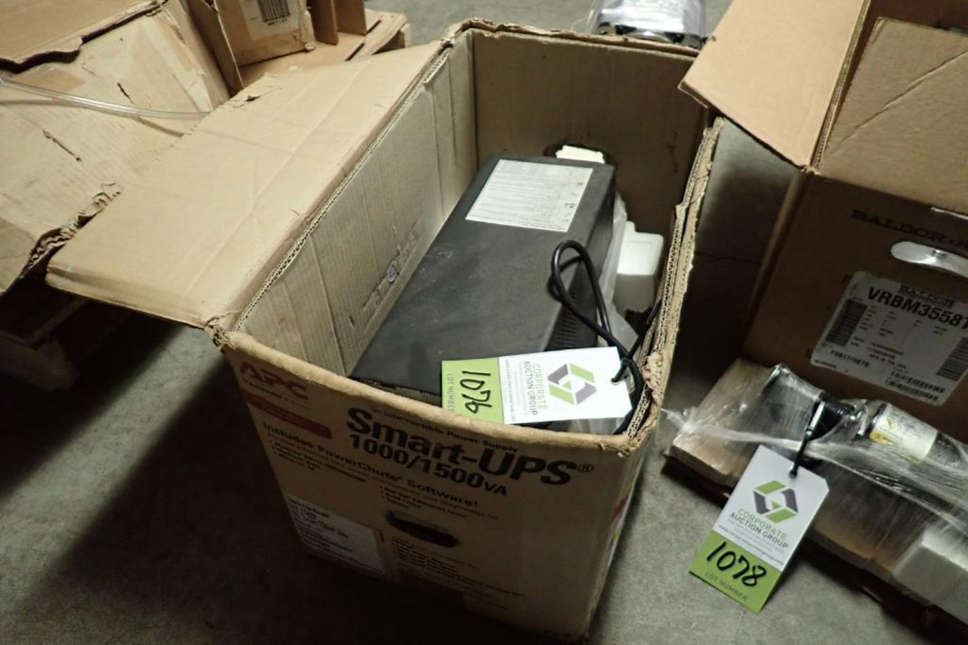 Unused APC smart ups power supply, 1000/1500 va - ** Rigging Fee: $ 25 ** - Image 3 of 5