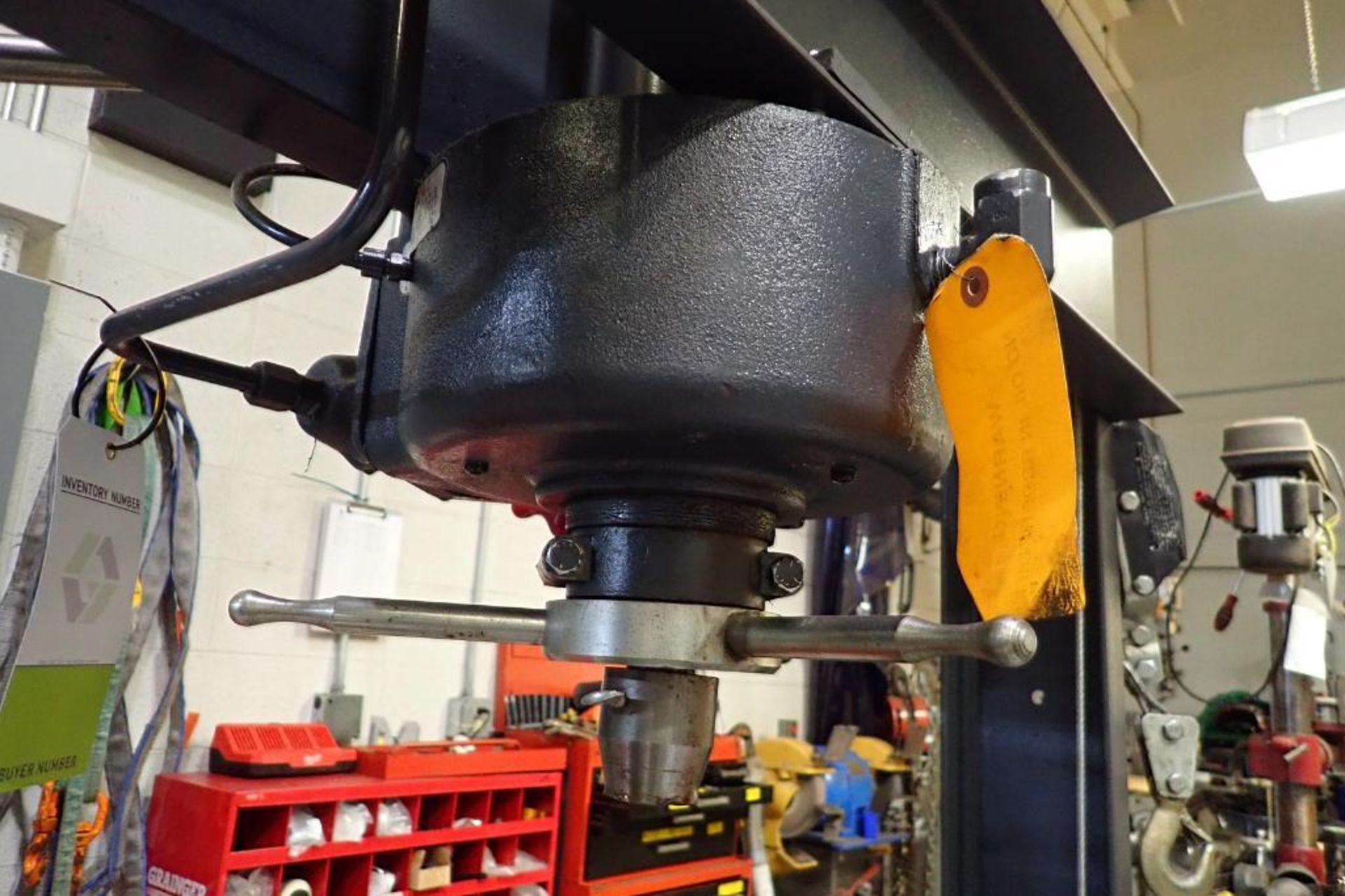 Dake hydraulic hand press, Model 907001, SN 1336394, made in the USA - ** Rigging Fee: $ 75 ** - Image 4 of 9