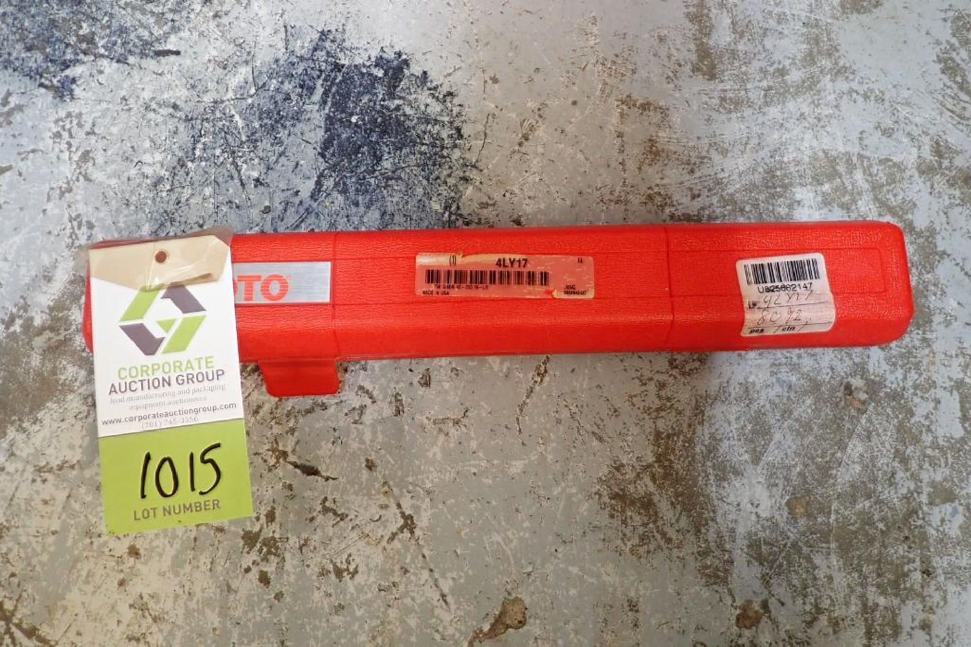 Proto 3/8 drive torque wrench - ** Rigging Fee: $ 10 **