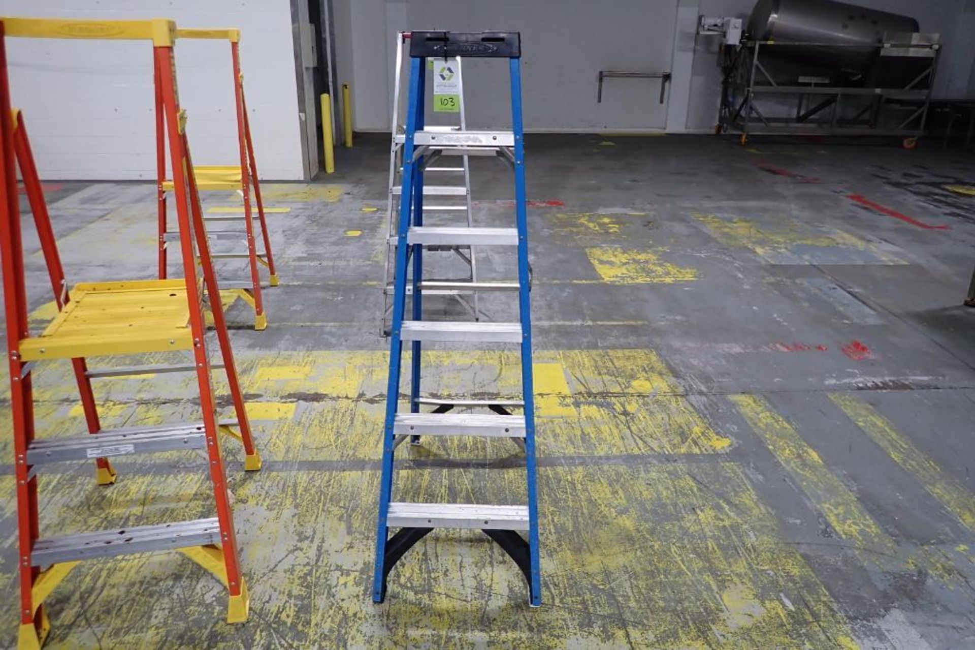 Werner 6 ft. fiberglass step ladder, blue - ** Rigging Fee: $ 10 ** - Image 4 of 4