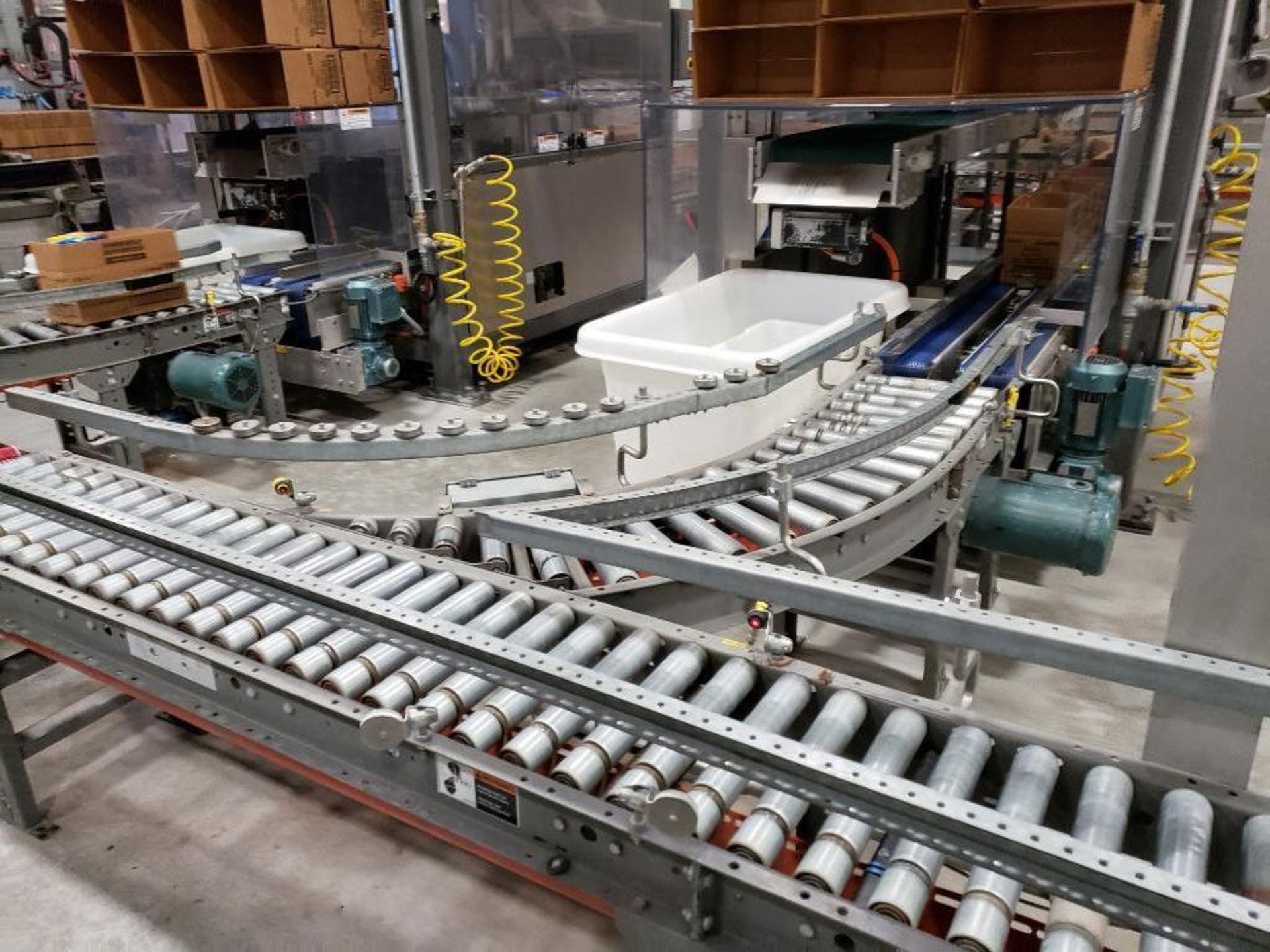 Powered roller conveyor - Image 3 of 5