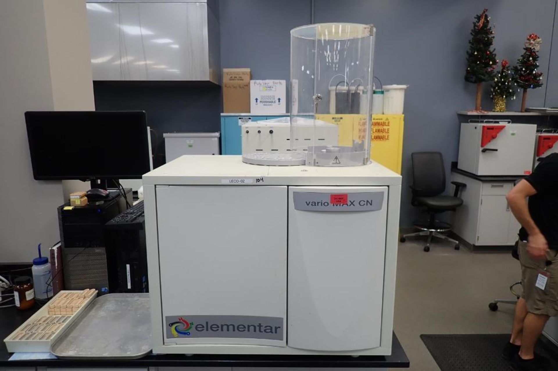 Elementer protein analyzer