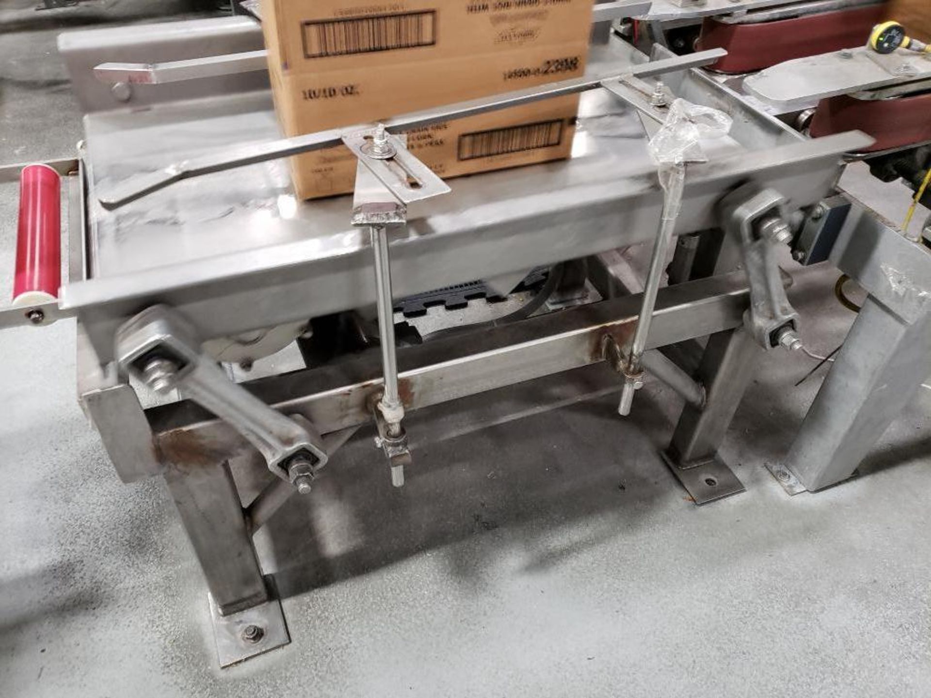 Stainless Steel vibratory conveyor - Image 3 of 3