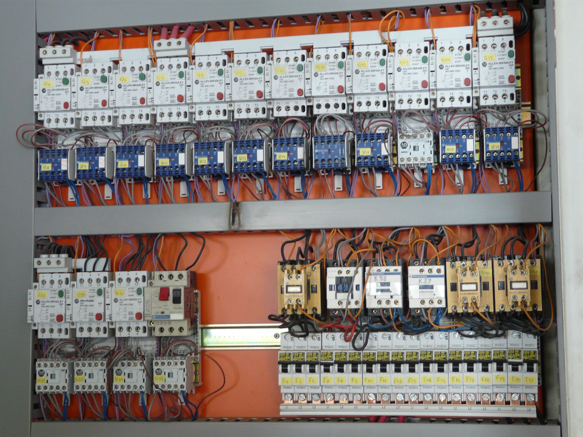 Electrical control panel for 6 cold rooms 4 refrigeration rooms and 2 fridge units 225x50x205 cm ( - Image 5 of 8