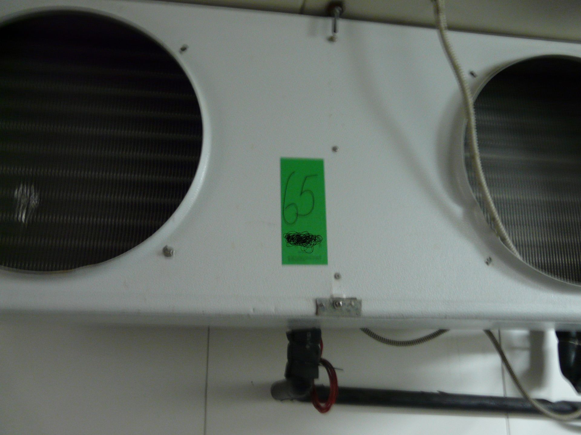 KUBA SGBE102 Fridge Unit with 2 Fans ,235x45x62cm - Image 2 of 2