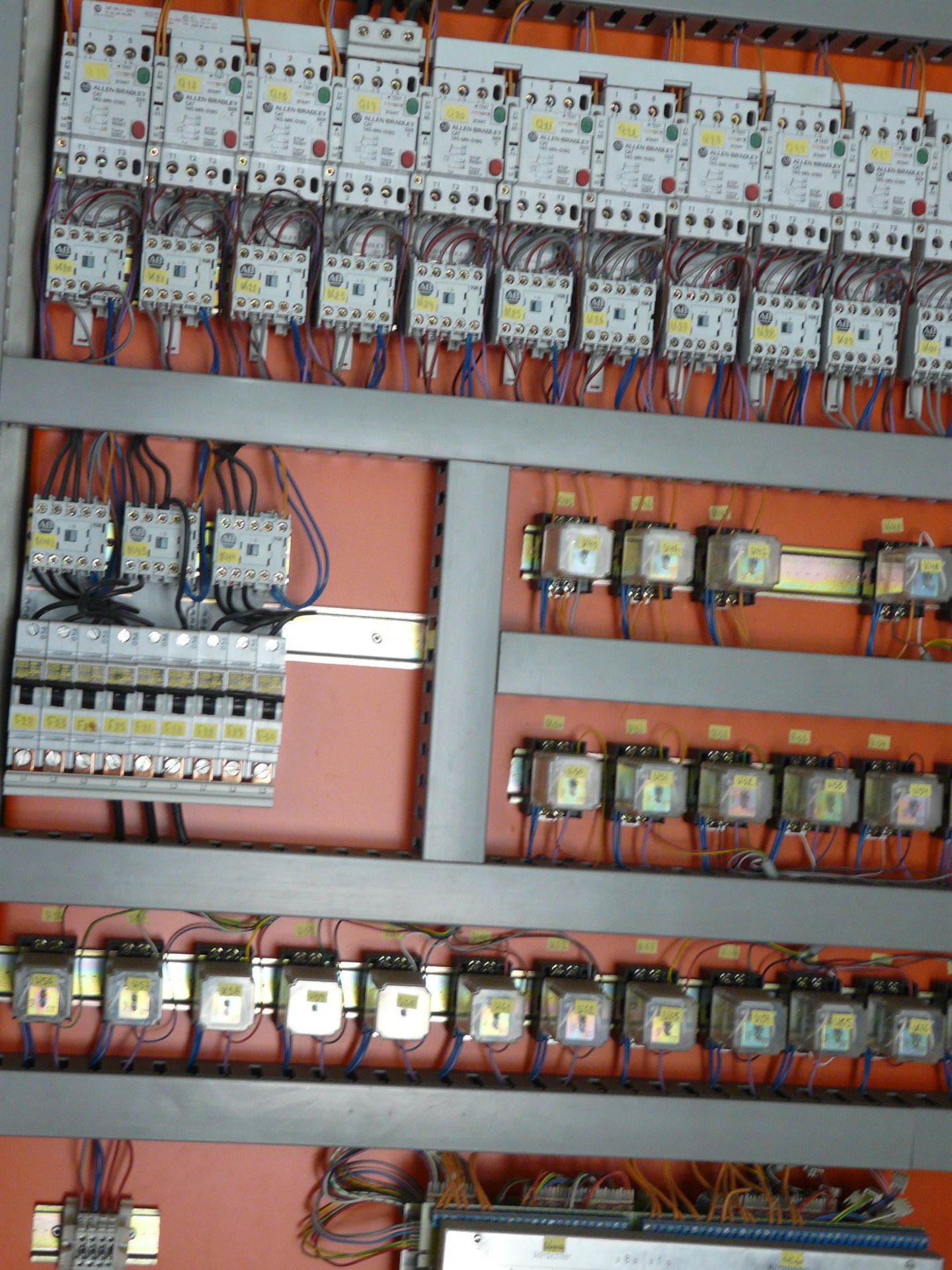 Electrical control panel for 6 cold rooms 4 refrigeration rooms and 2 fridge units 225x50x205 cm ( - Image 3 of 8