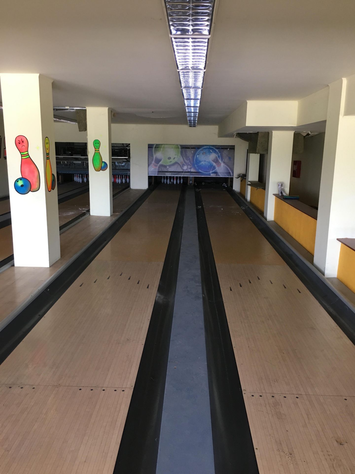 Complete Bowling Facility 4 Lanes Brunswick ( Building Not for Sale) - Image 22 of 86