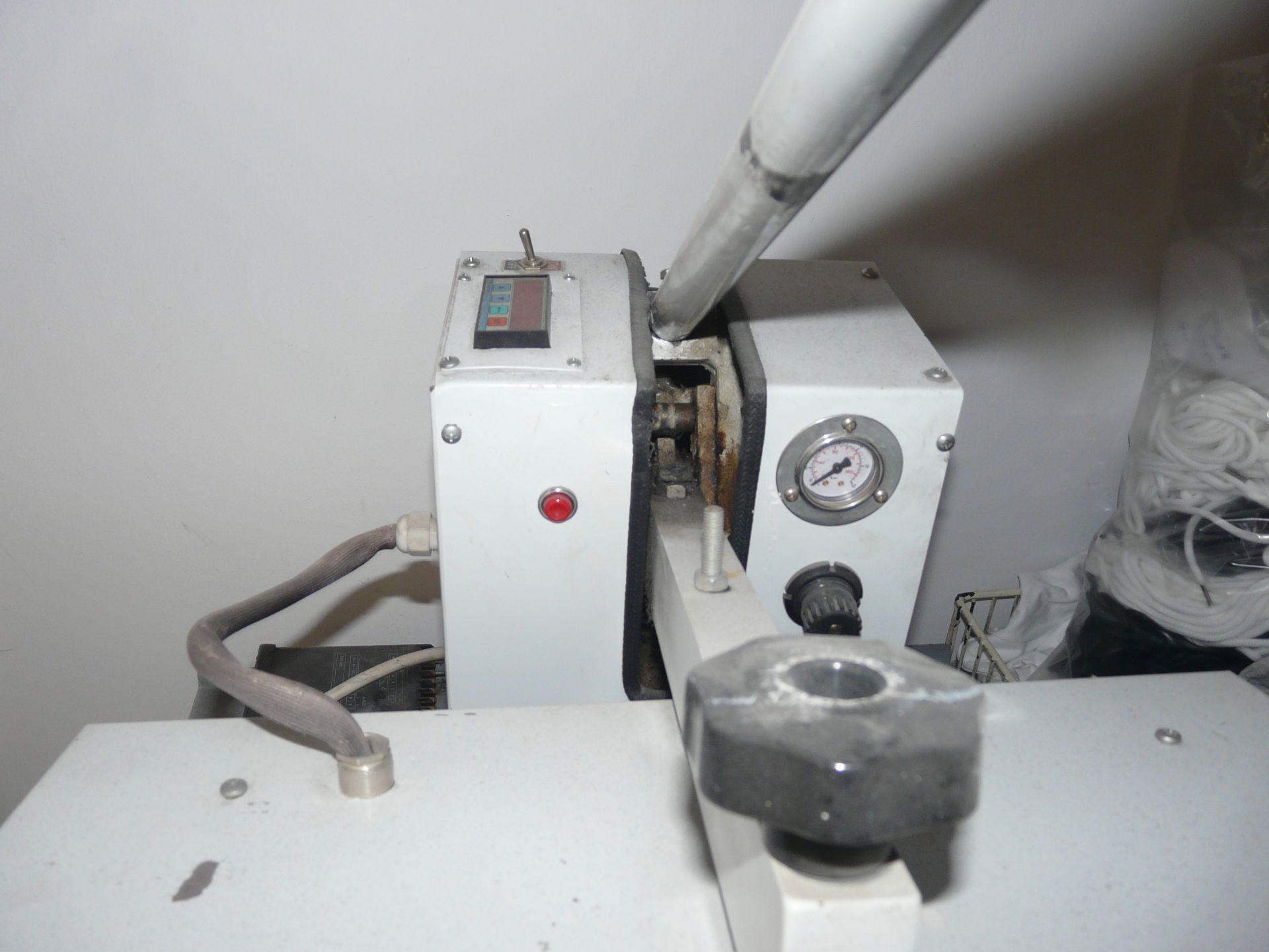KIRTSIOS BROS , STAMPING PRESS - AIR OPERATED 60X40 - SINGLE PHASE - Image 2 of 4