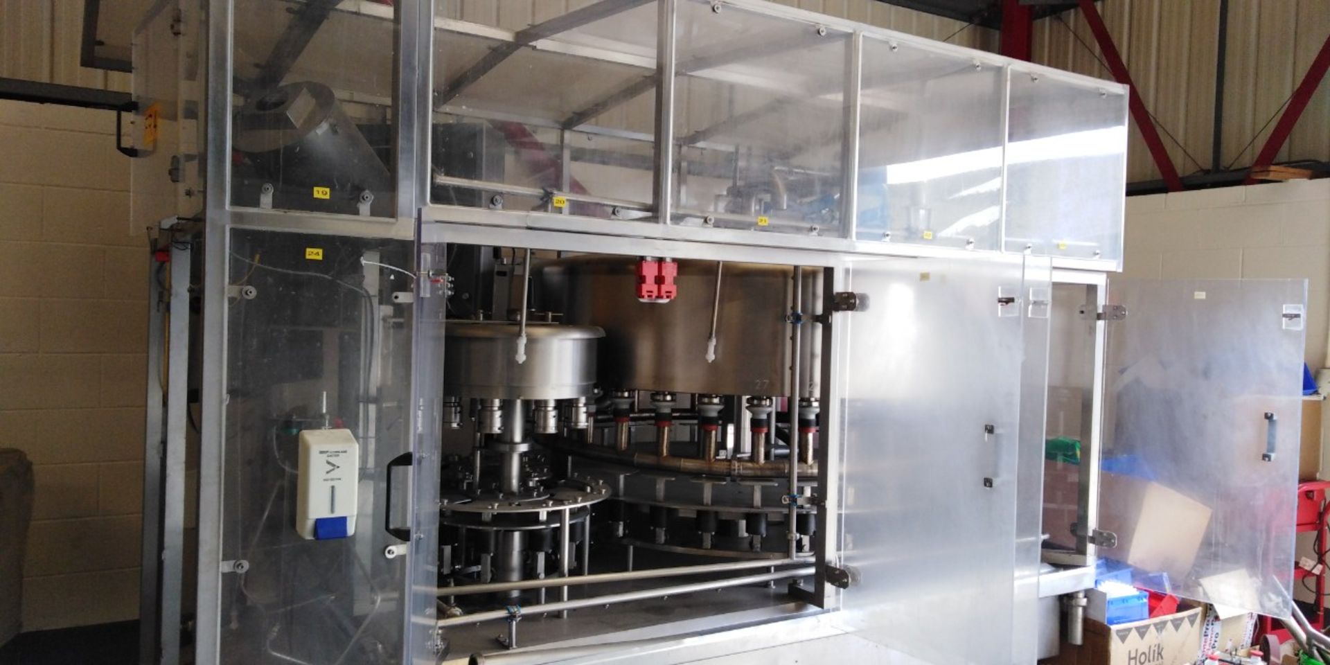 Filmatic 32/8 Bottle Filling Machine LOCATION UK - Image 8 of 27