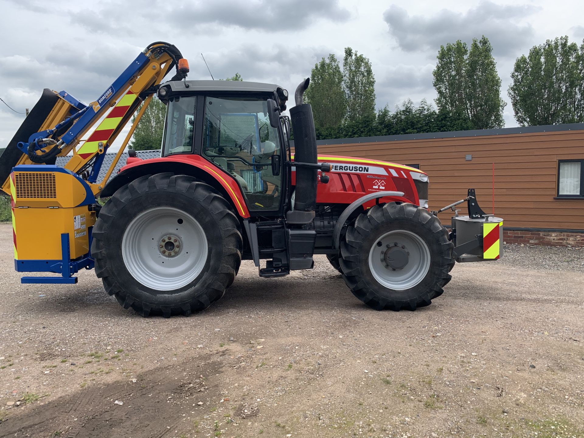 Massey Ferguson 7616 Tractor & Flail LOCATION UK