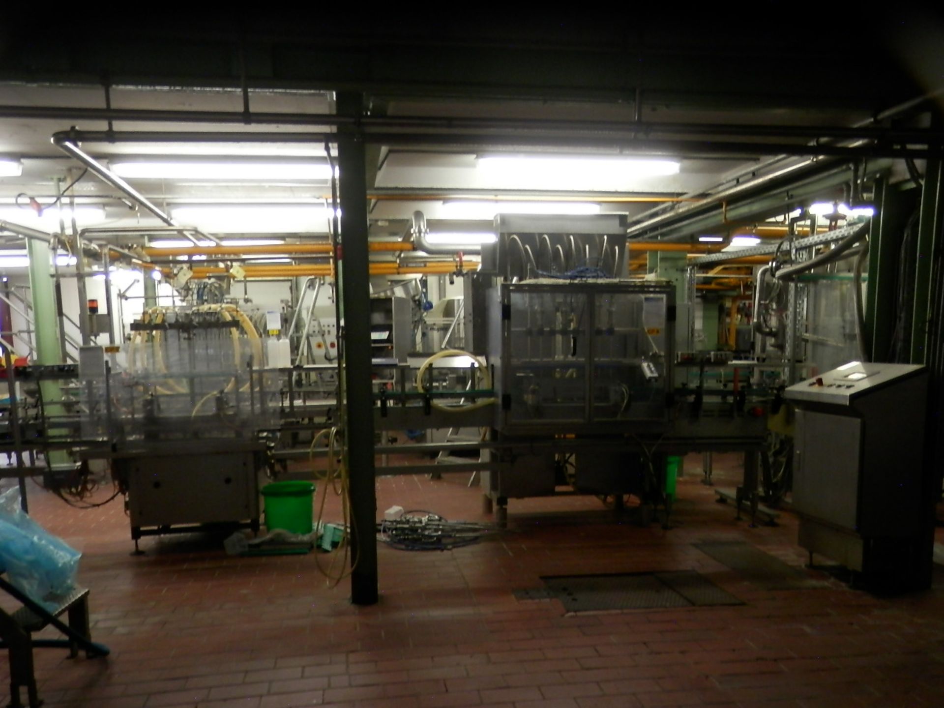 Complete Glass Bottling Line - Image 22 of 24