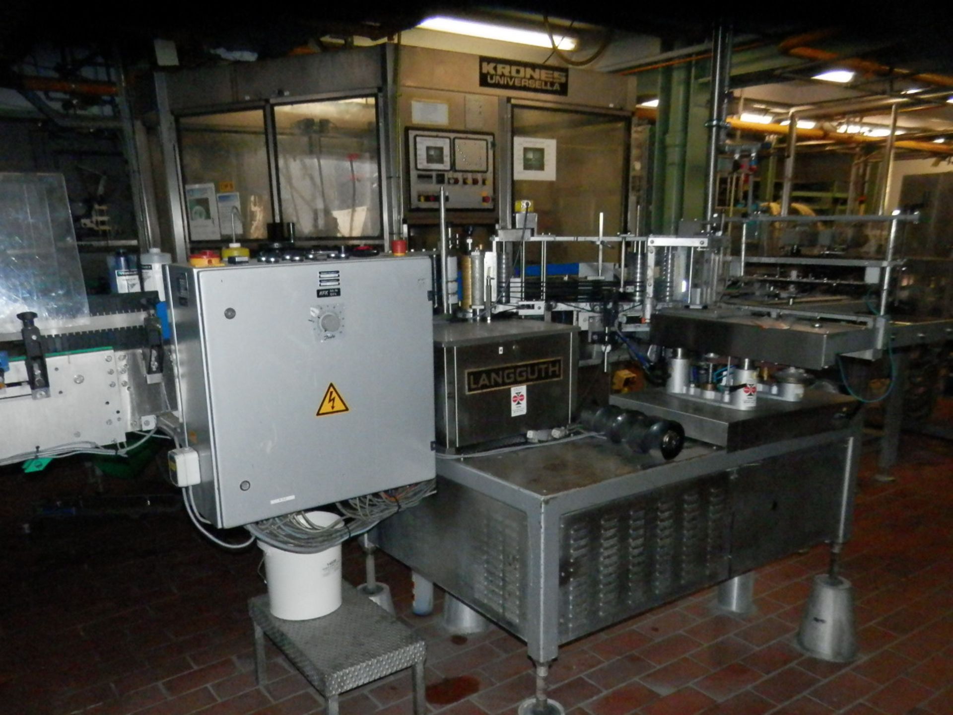 Complete Glass Bottling Line - Image 3 of 24