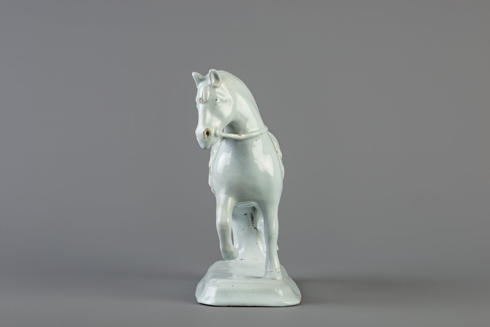A large Dutch Delft white model of a standing horse, 18th C. - Image 2 of 6