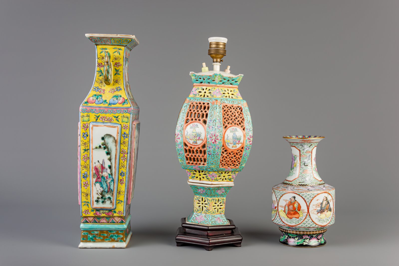 A Chinese famille rose lantern, an 'Immortals' vase and a vase with sages, 19th and 20th C. - Image 5 of 7