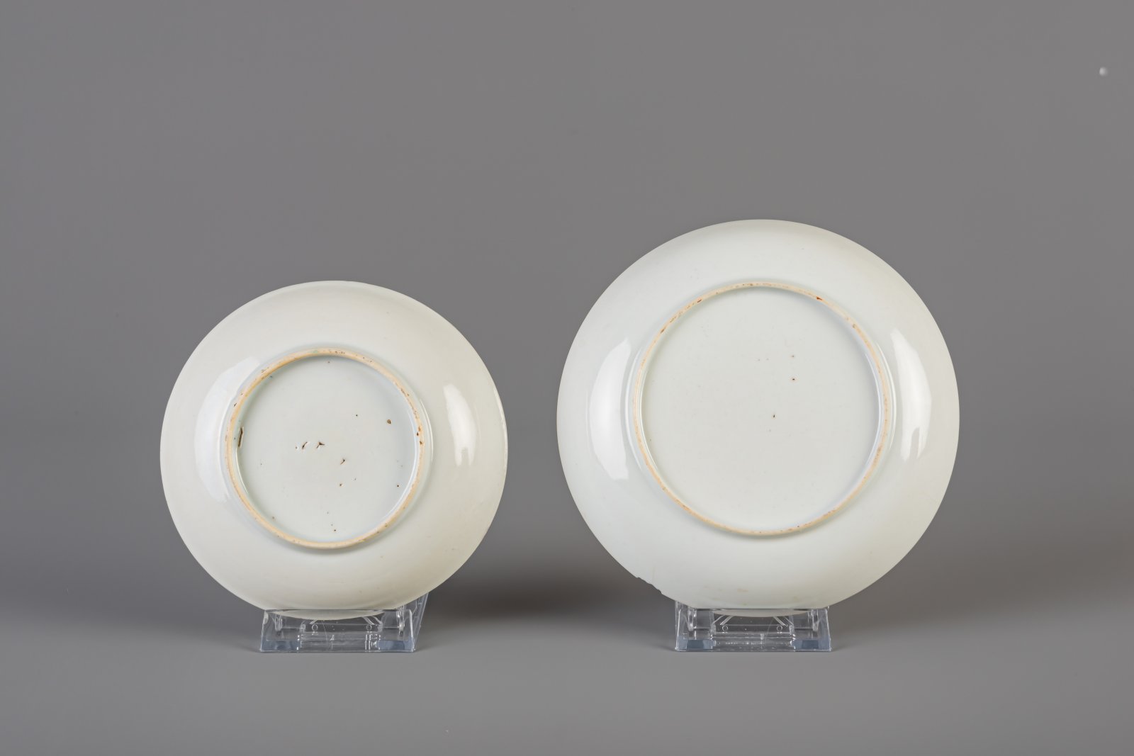 A varied collection of Chinese porcelain, 18th/19th C. - Image 7 of 13