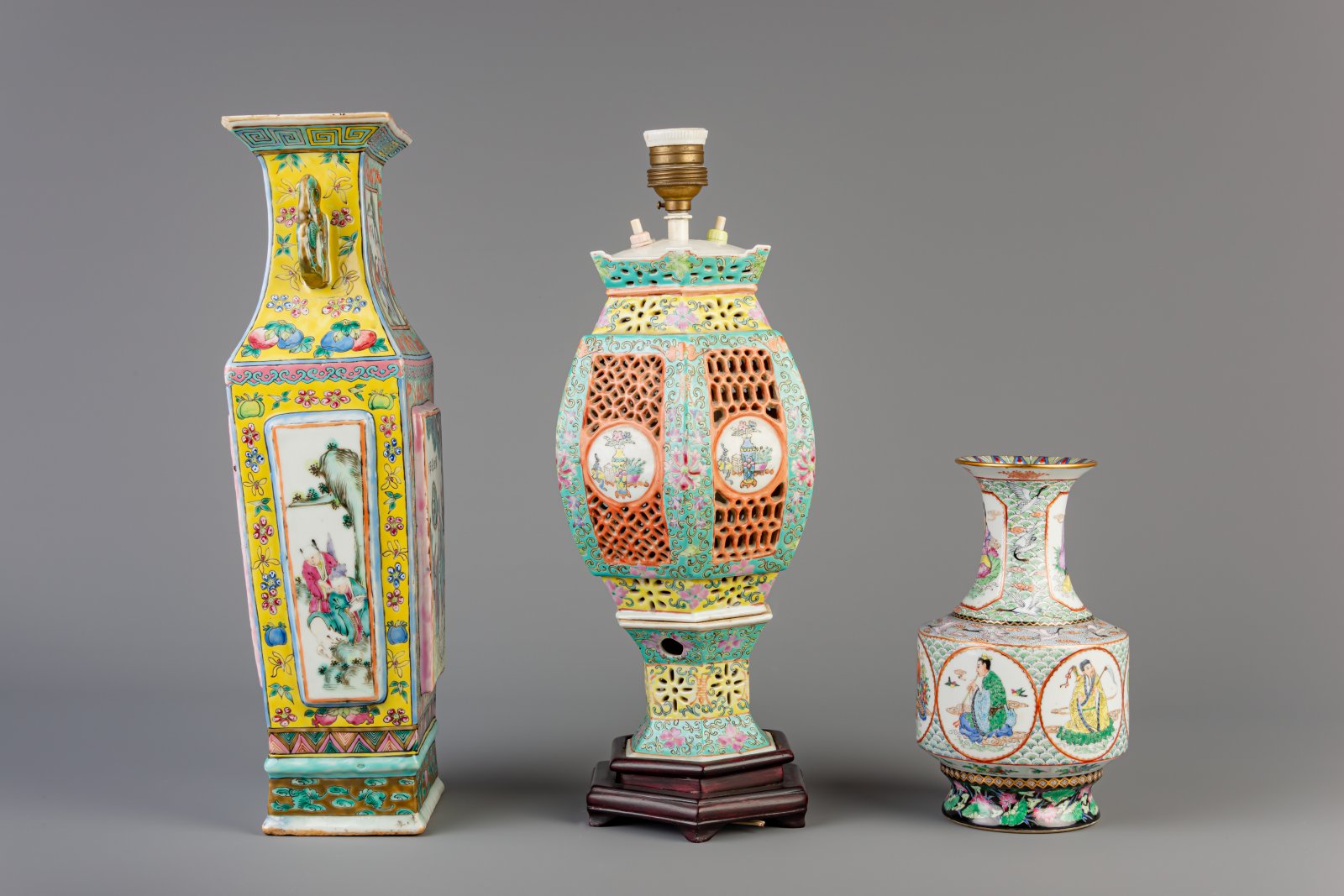 A Chinese famille rose lantern, an 'Immortals' vase and a vase with sages, 19th and 20th C. - Image 3 of 7
