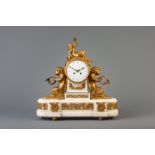 A Neoclassical gilt bronze mounted white marble mantel clock, France, 19th/20th C.