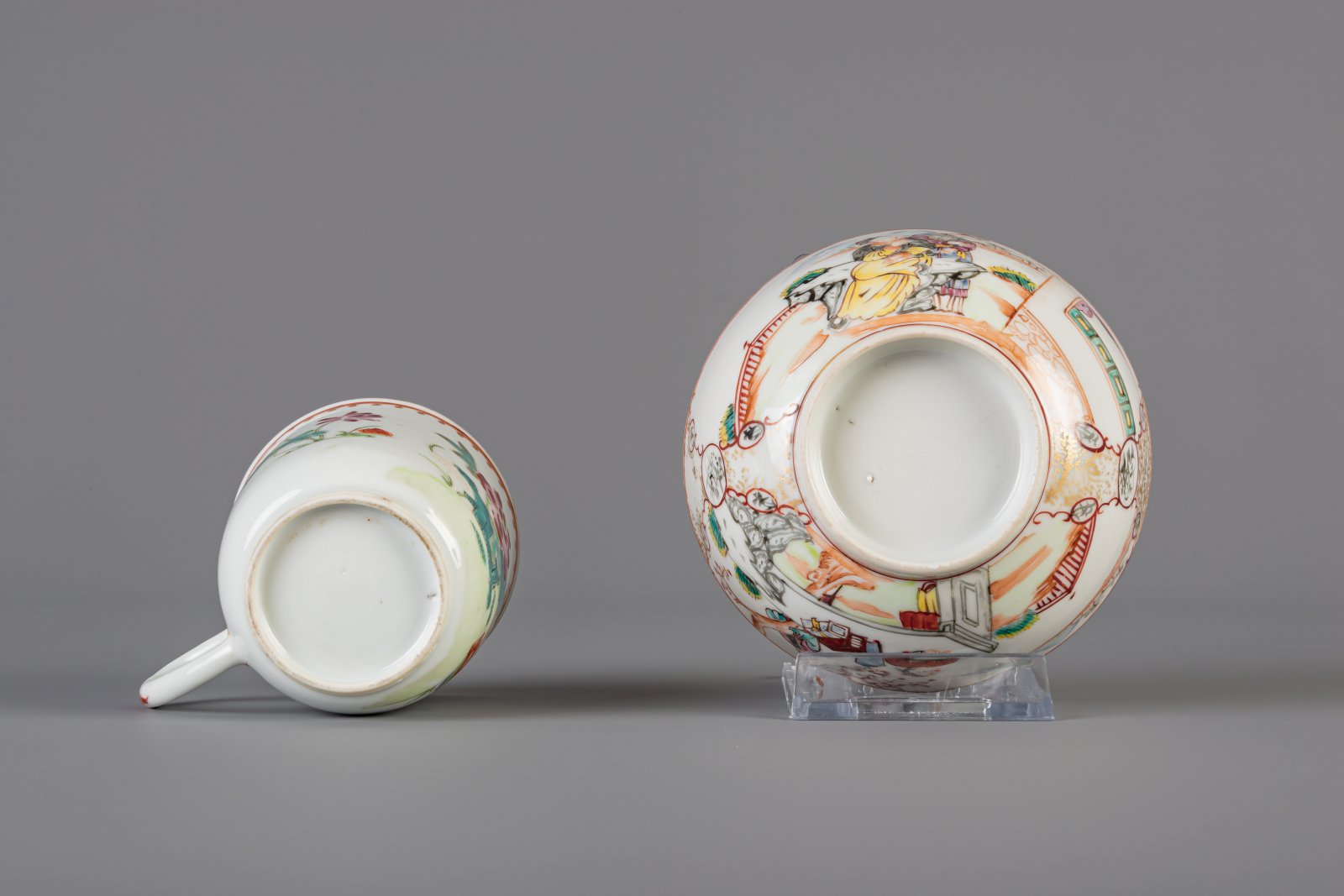 A varied collection of Chinese porcelain, 18th/19th C. - Image 13 of 13