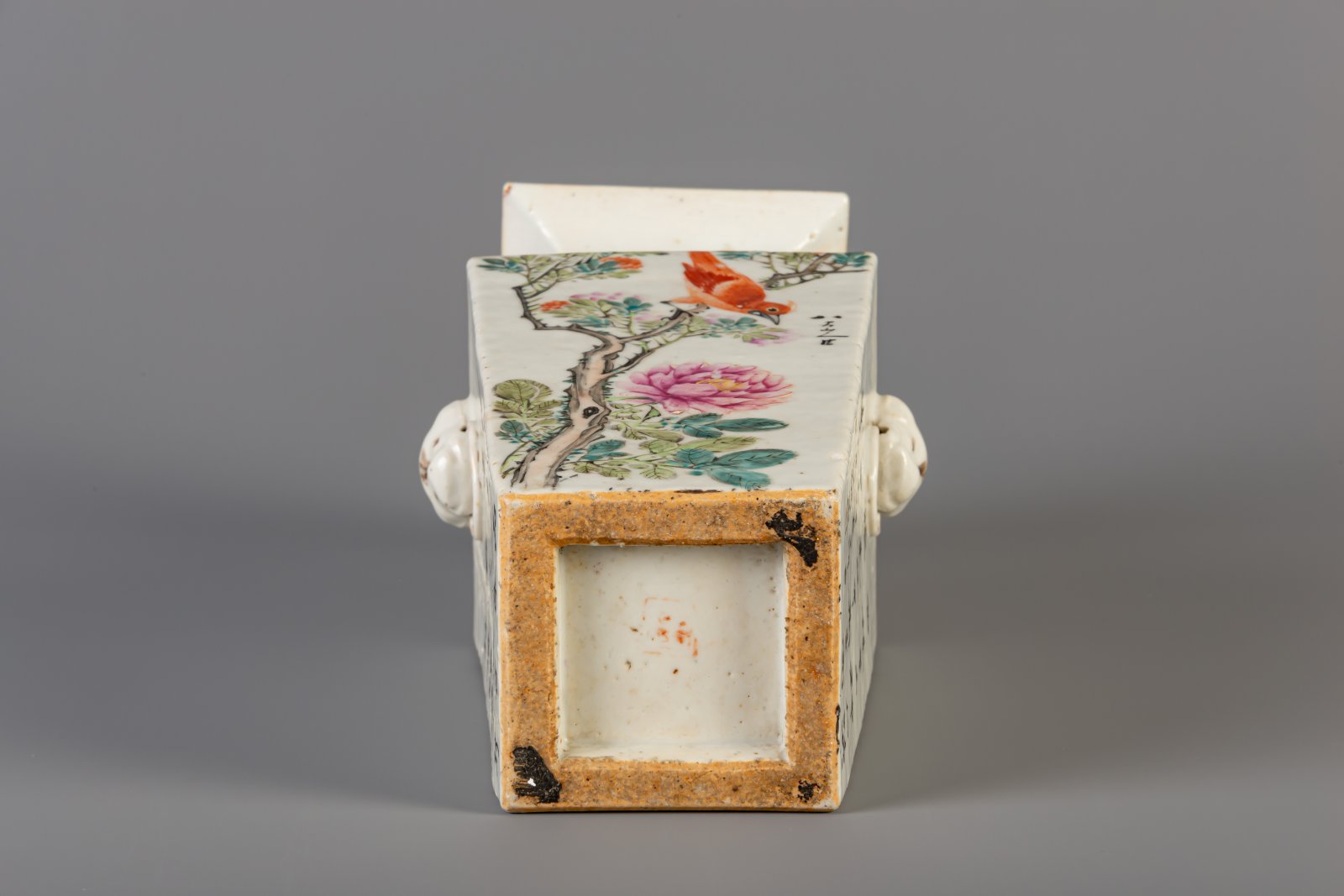 A square Chinese qianjiang cai vase, 19th/20th C. - Image 6 of 6