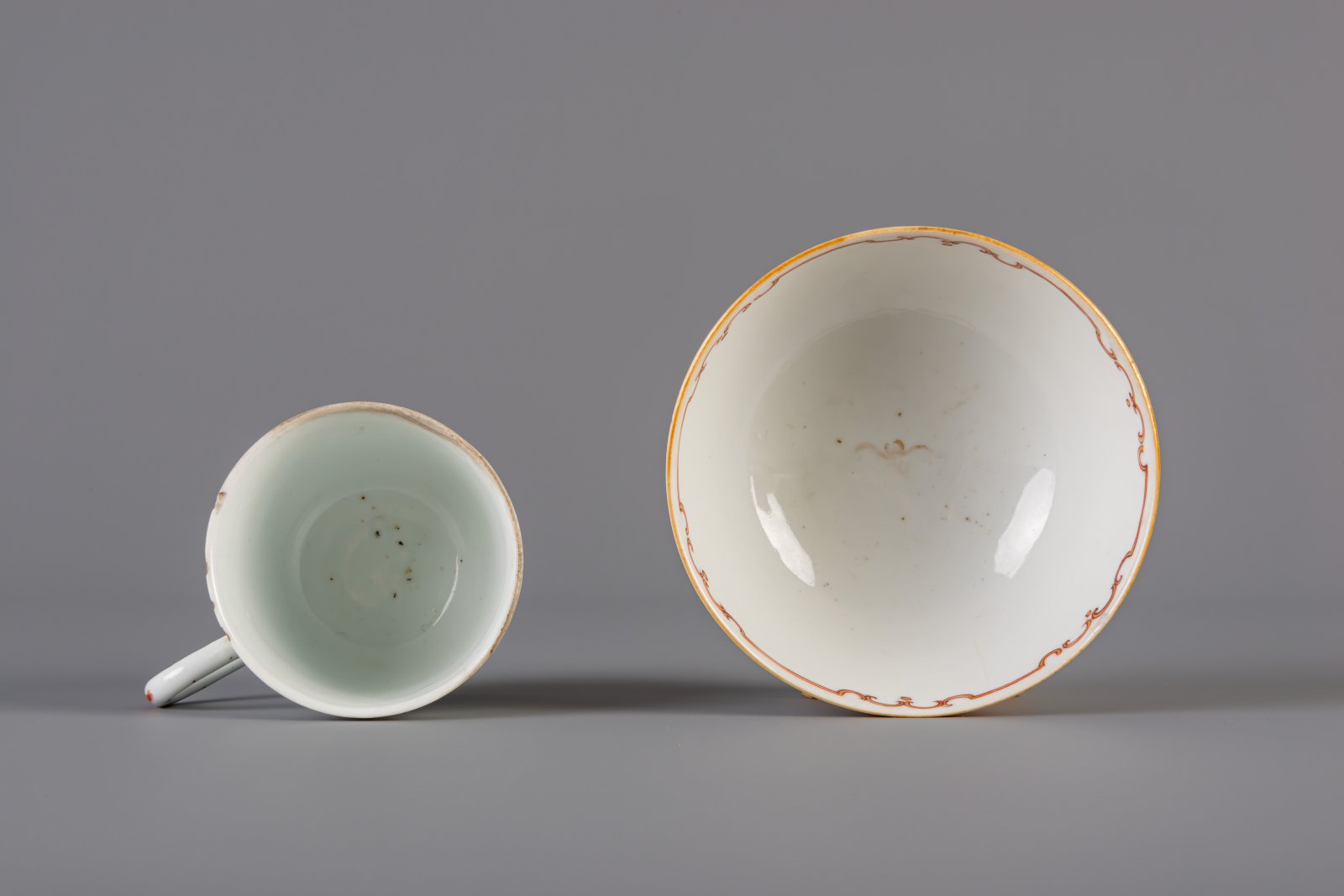 A varied collection of Chinese porcelain, 18th/19th C. - Image 12 of 13