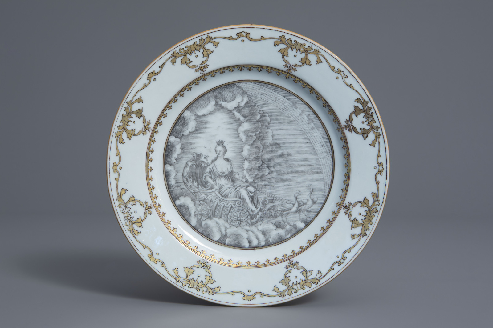 A Chinese grisaille mythological subject export 'Juno' plate, Qianlong