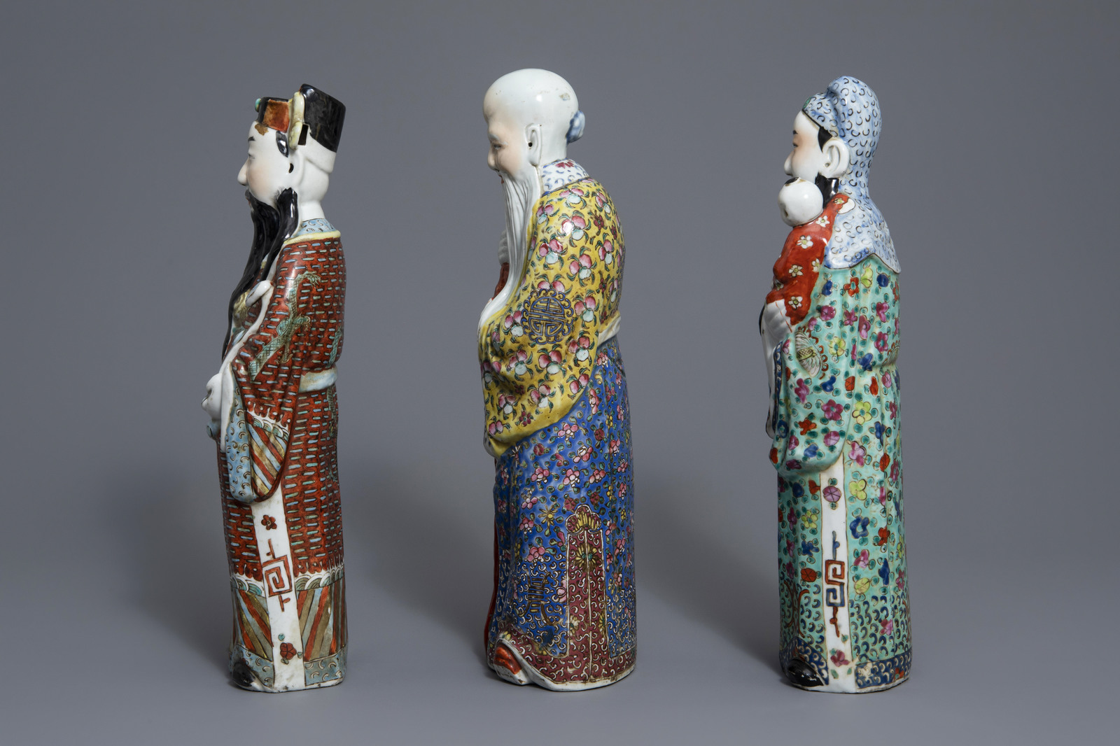 Three Chinese famille rose 'Star god' figures, 19th/20th C. - Image 4 of 7