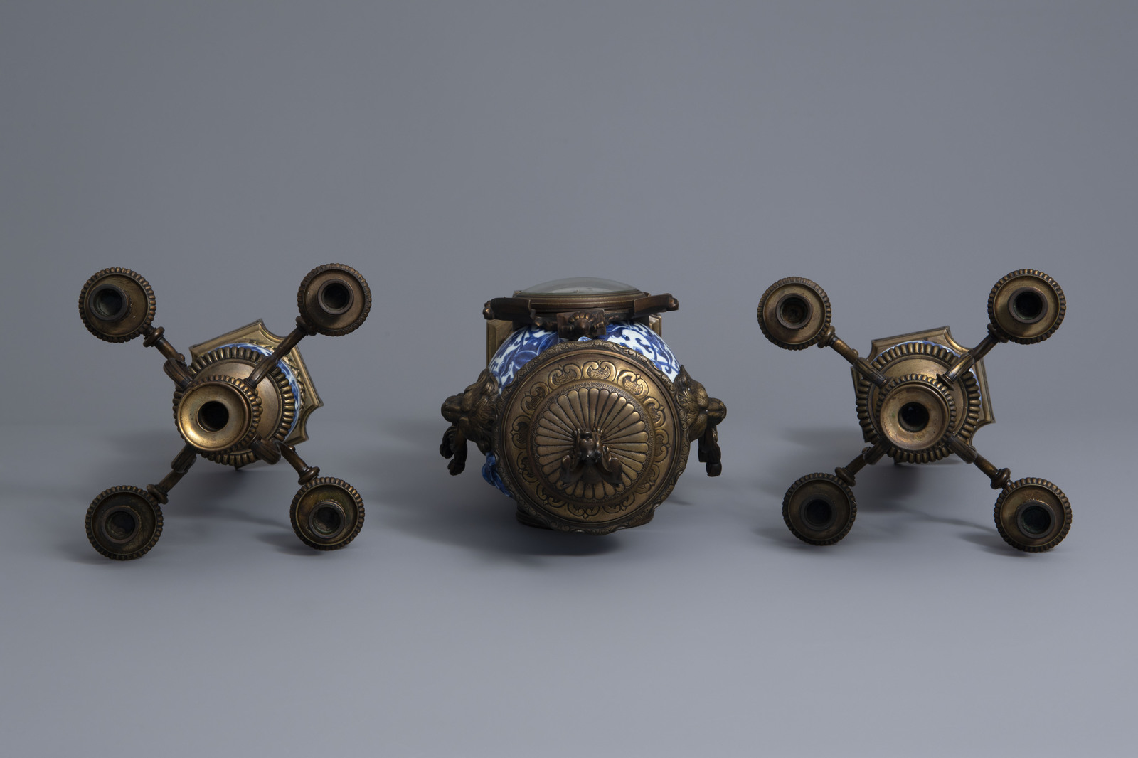 A Chinese three-piece bronze mounted blue and white porcelain garniture, 19th C. - Image 6 of 10