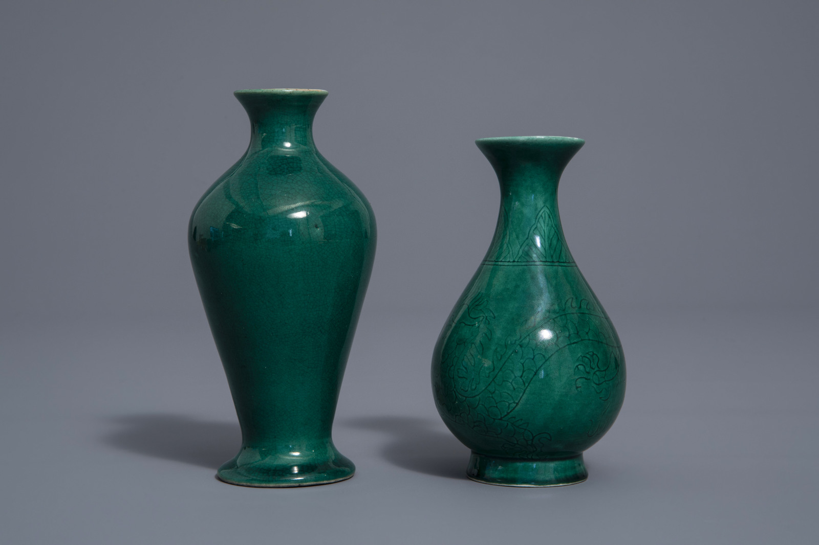 Four Chinese monochrome green vases and cups, 19th/20th C. - Image 5 of 13