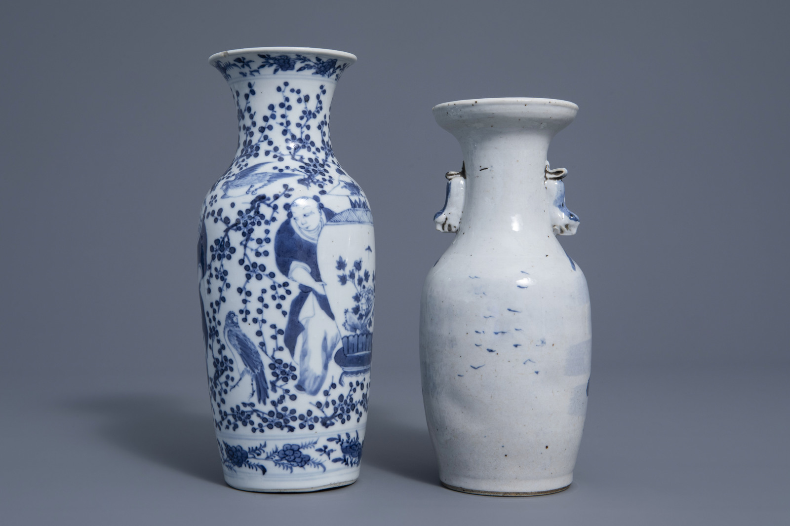 Three Chinese blue and white vases and a brush pot, 19th/20th C. - Image 16 of 19