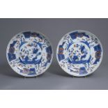 A pair of large Chinese Imari style chargers, Kangxi