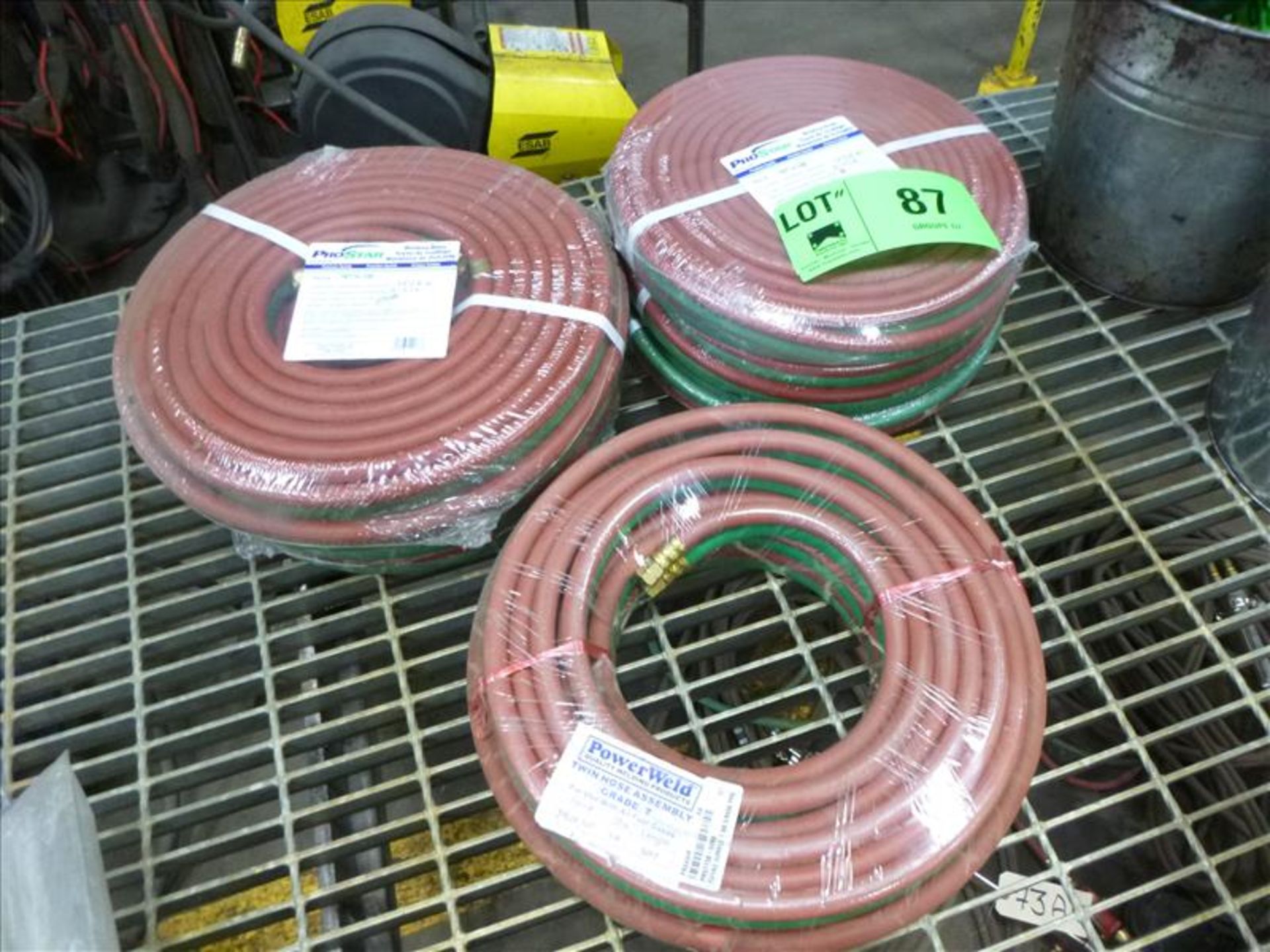 (6) NEW oxy-acetylene hoses (located at 164 Rue Strathcona)