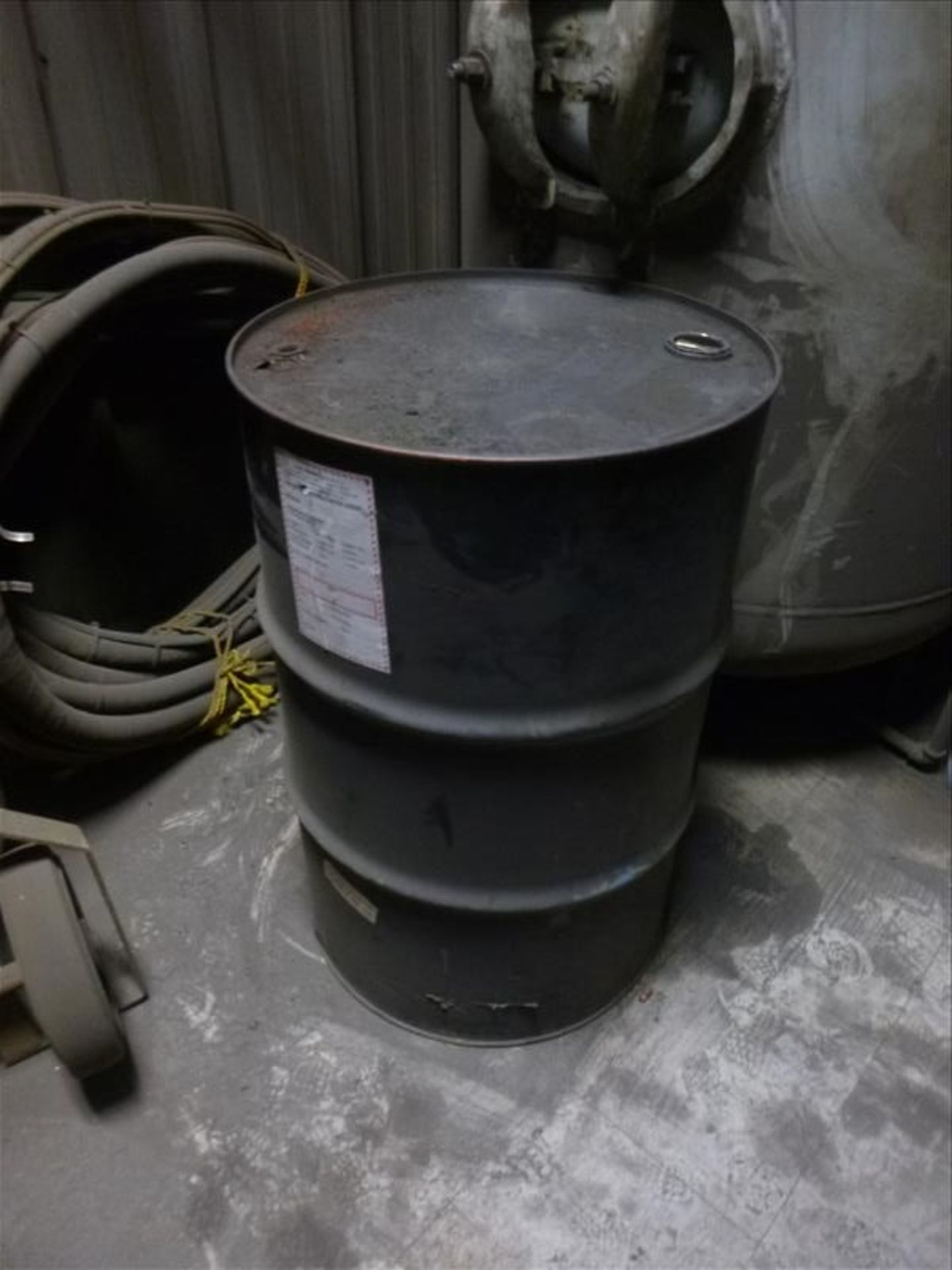 (3 drums) W Abrasive GH40 sand blasting media (located at 164 Rue Strathcona) - Image 2 of 4