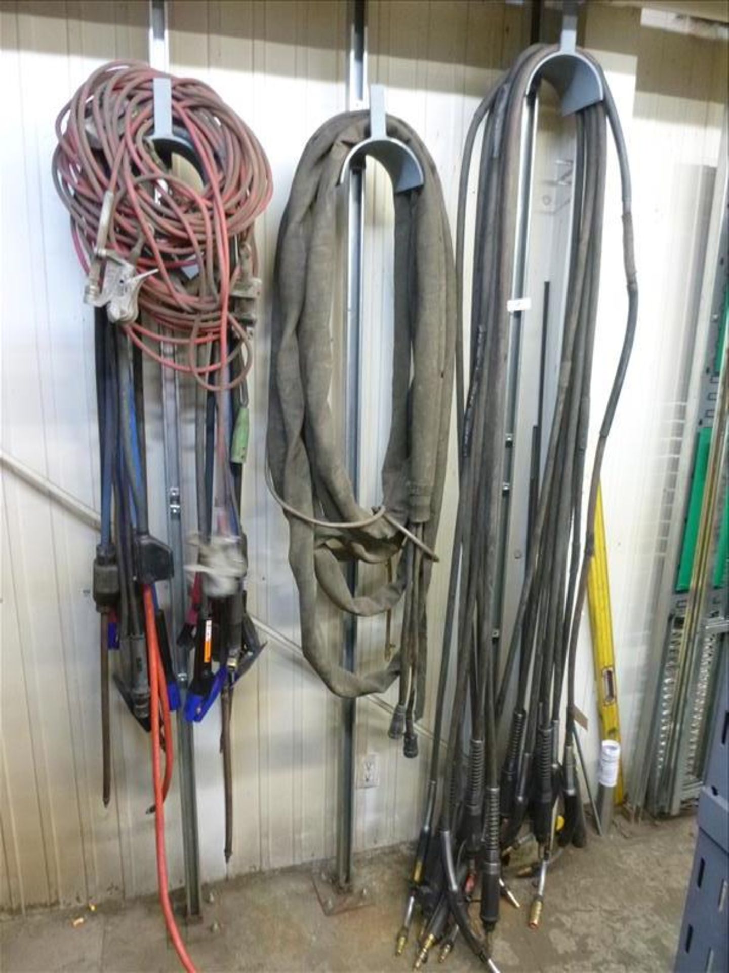misc. welding cables, hose, etc. (located at 164 Rue Strathcona) - Image 2 of 2