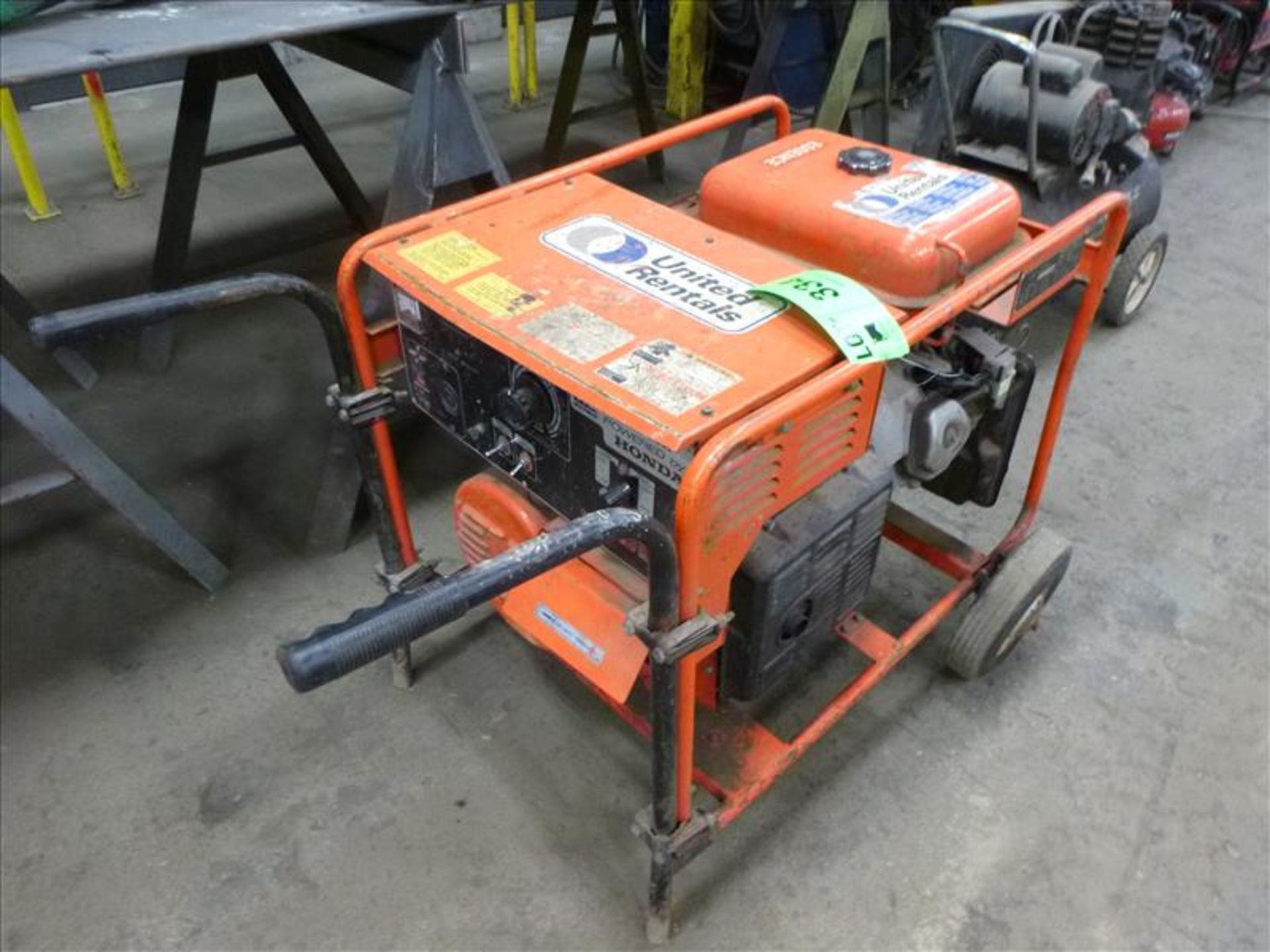 MultiQuip portable generator, mod. GLW-180H w/ 11 hp Honda gas eng. (located at 164 Rue Strathcona)