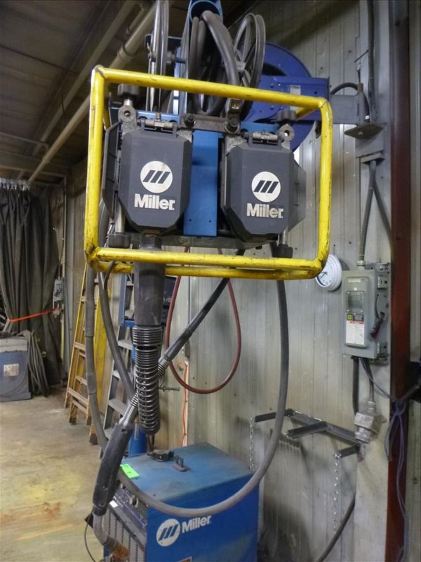 Miller boom welding system consisting of: Miller mig welder, mod. Dimension 302, ser. no. - Image 4 of 4