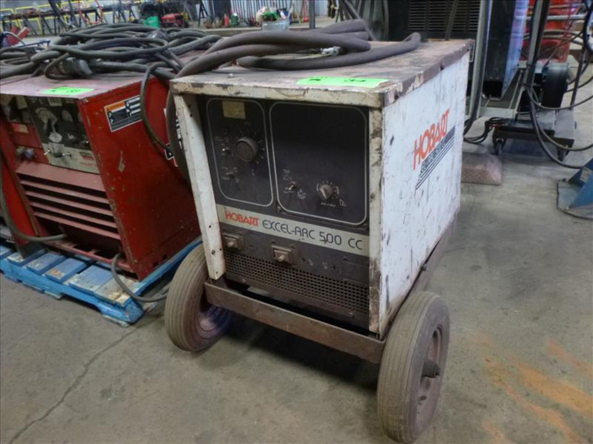 Hobart arc welder, mod. ExcelArc 500cc c/w cart (located at 164 Rue Strathcona)