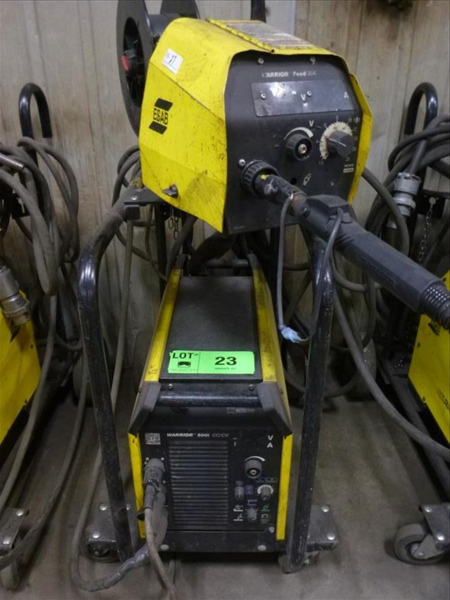 ESAB welding system consisting of: ESAB mig welder, mod. Warrior 500i, ser. no. 405-417-0082 c/w