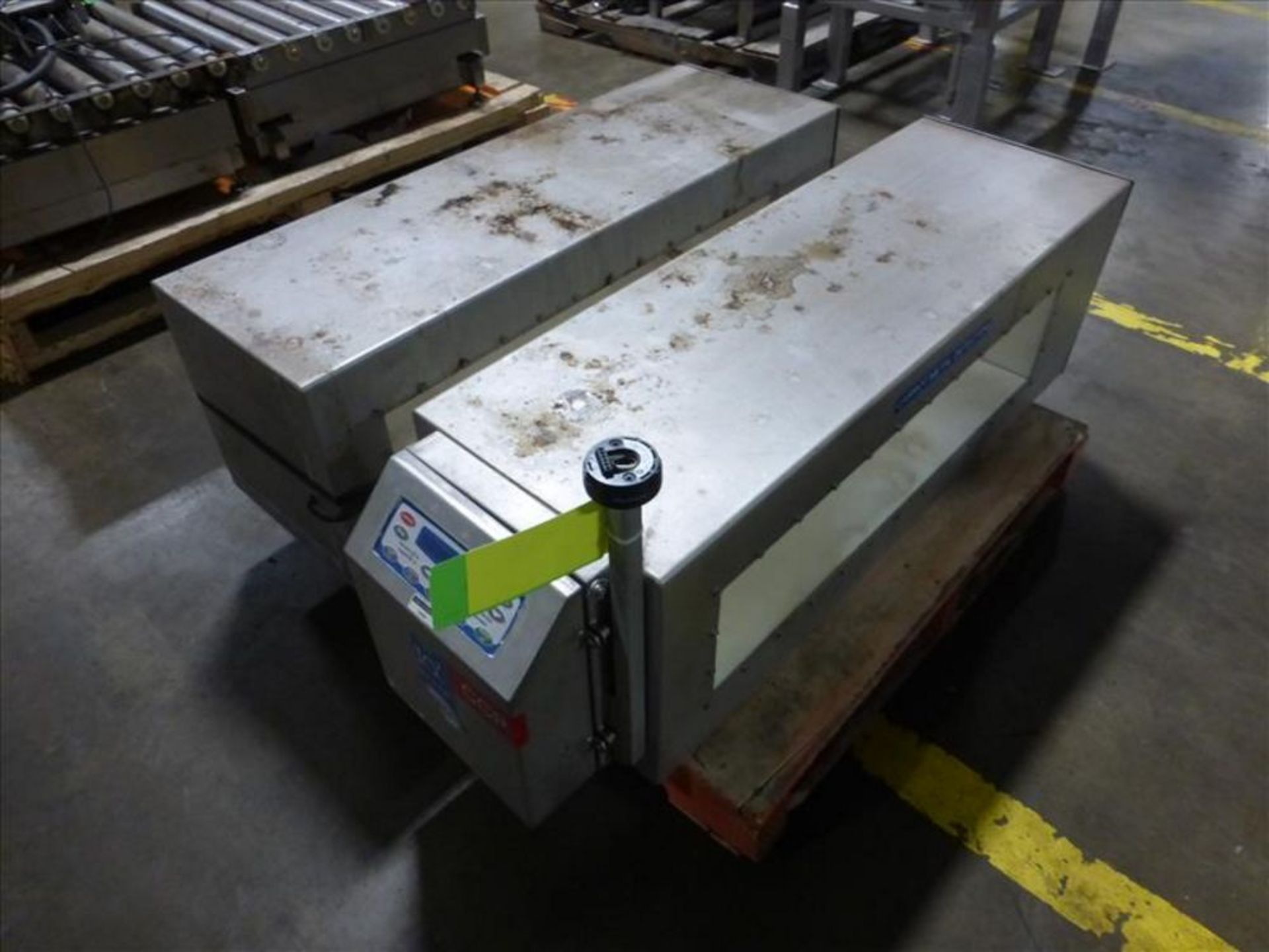 (2) Loma Metal Detector, Model IQ2, 55 in x 16 in x 8 in Aperature [2nd Flr Cage Area] - Image 2 of 2