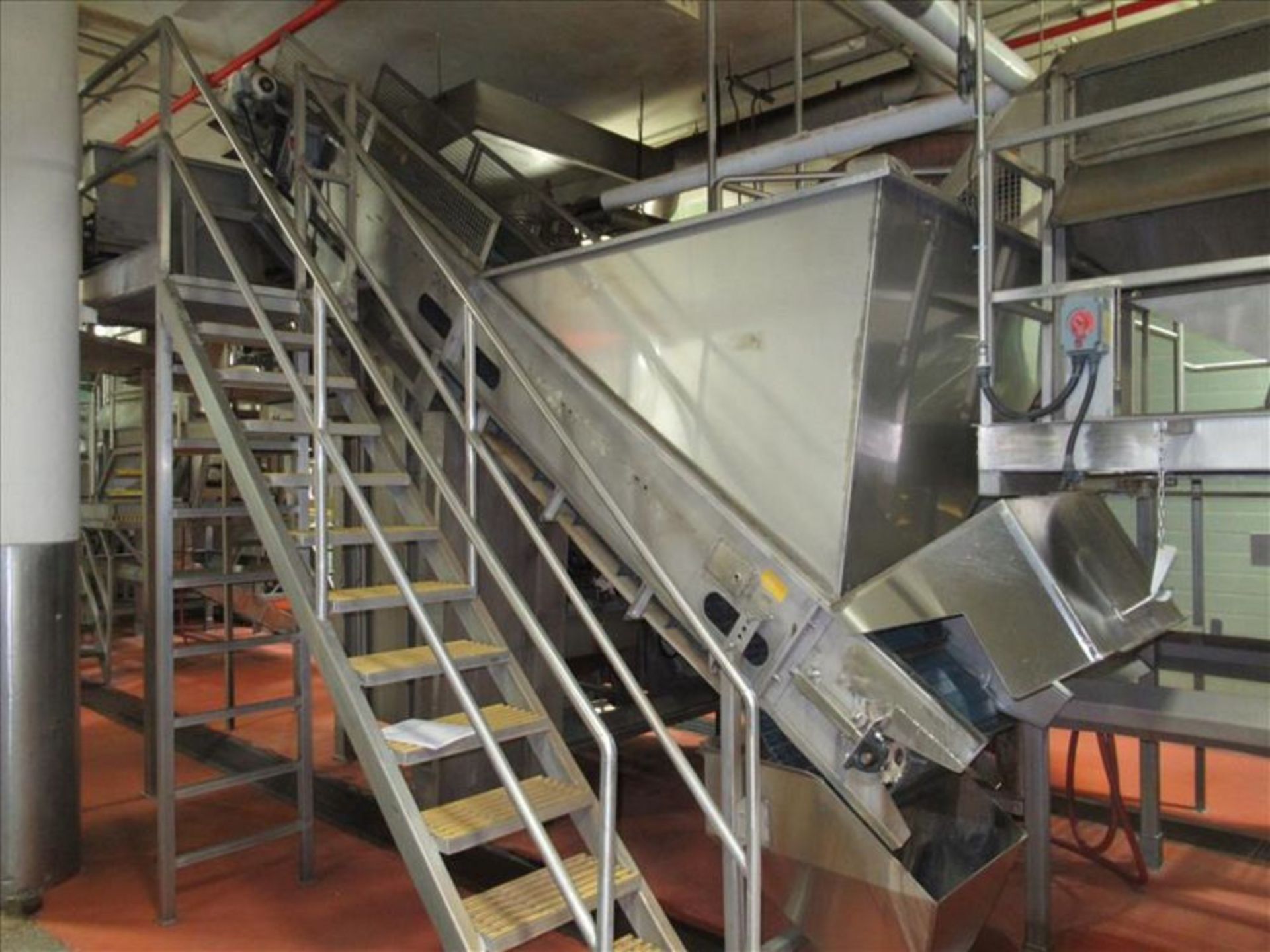 Thermoplastic hopper elevator conveyor approx 24 in w x 13 ft l x 14 ft h with flighted modular belt