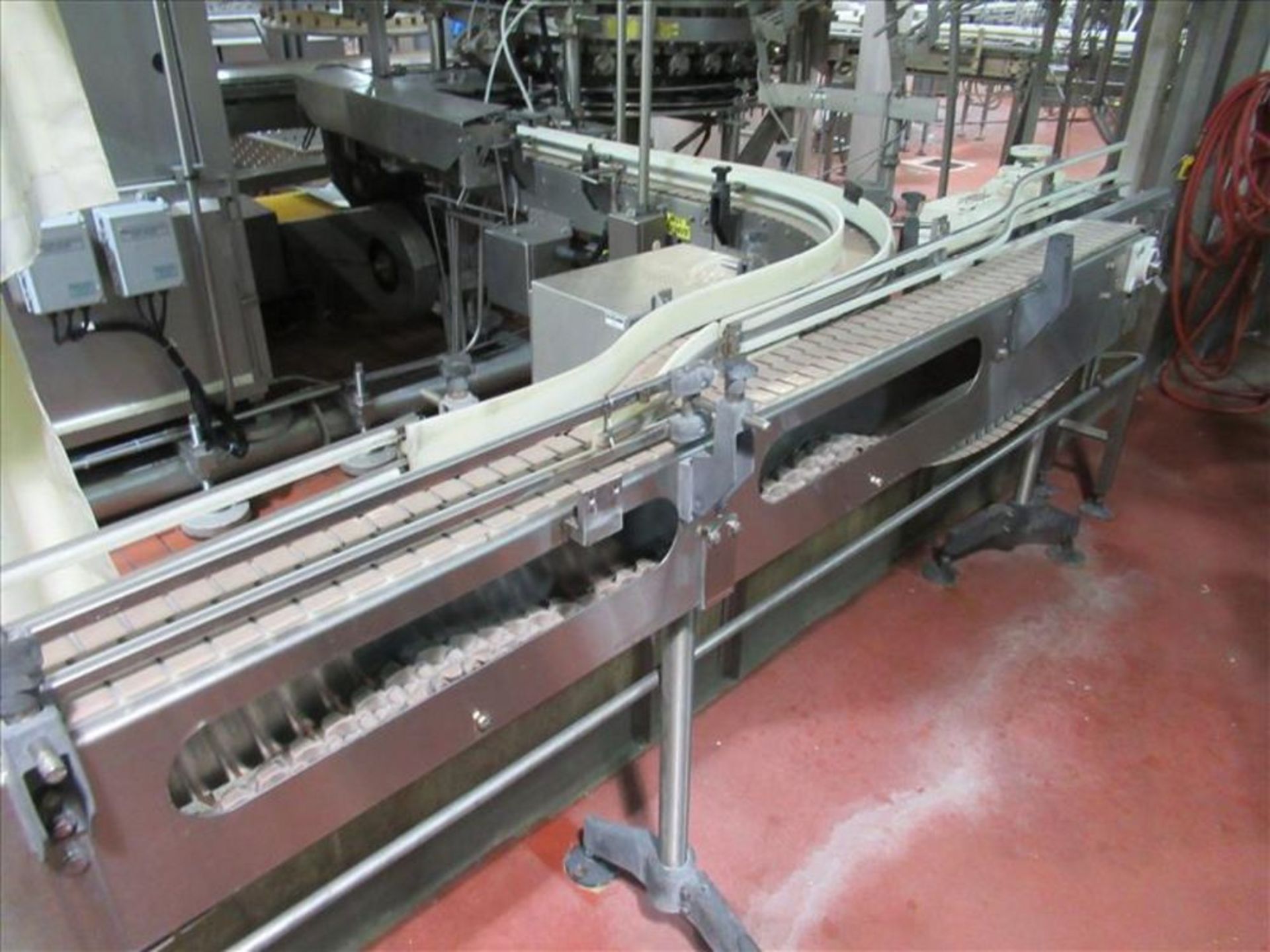 Table top conveyor approx 140 ft total length x 3 in and 4 in wide, from pocket filler to checkweigh - Image 5 of 5