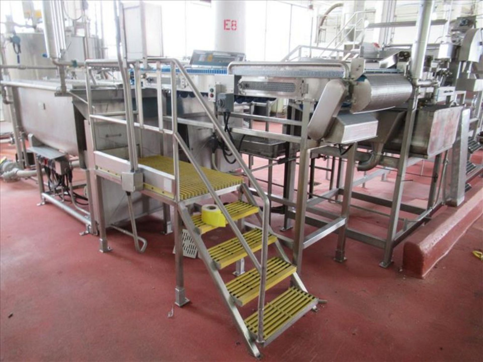 Rubber belt conveyor with magnet approx 30 in w x 120 in l inspection belt conveyor with PVC - Image 3 of 3