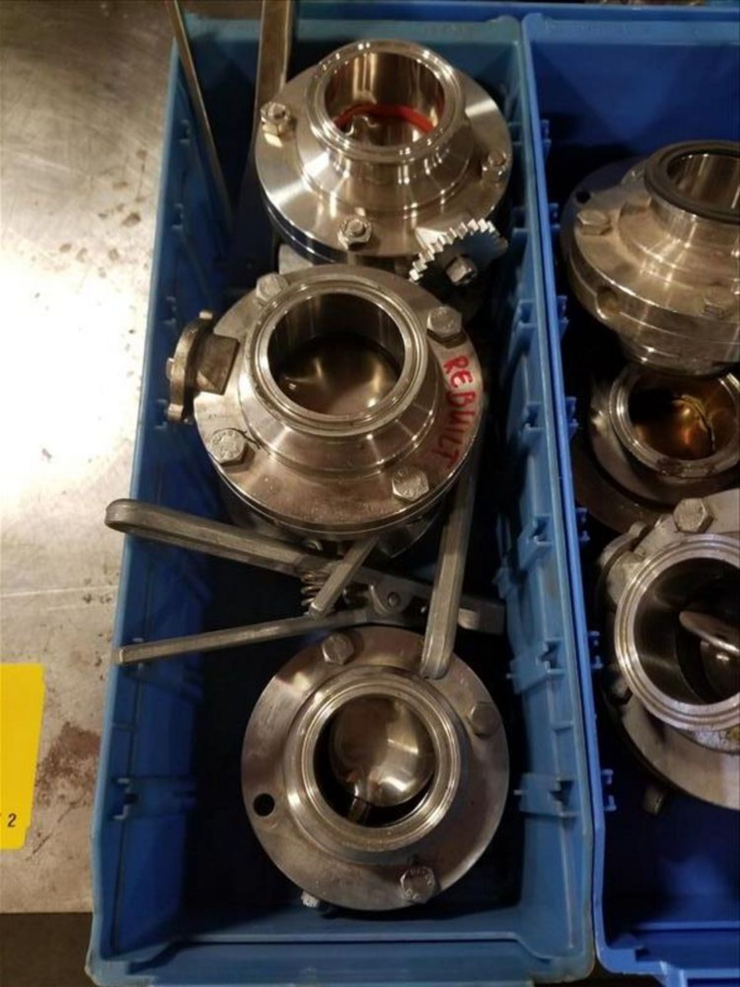 (22) assorted butterfly valves - approx (14) 2 in. (7) 1 1/2 in. (1) 1/2 in.