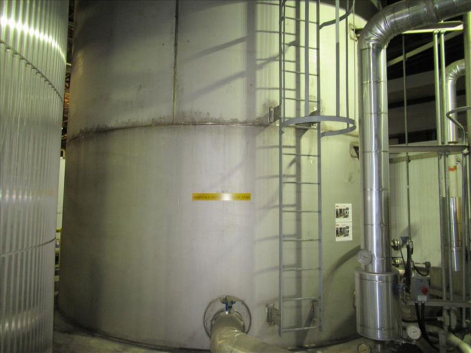 Hartford SS 50-60deg F tempered water storage tank approx 25, 000 gallons capacity, 18 ft. dia x