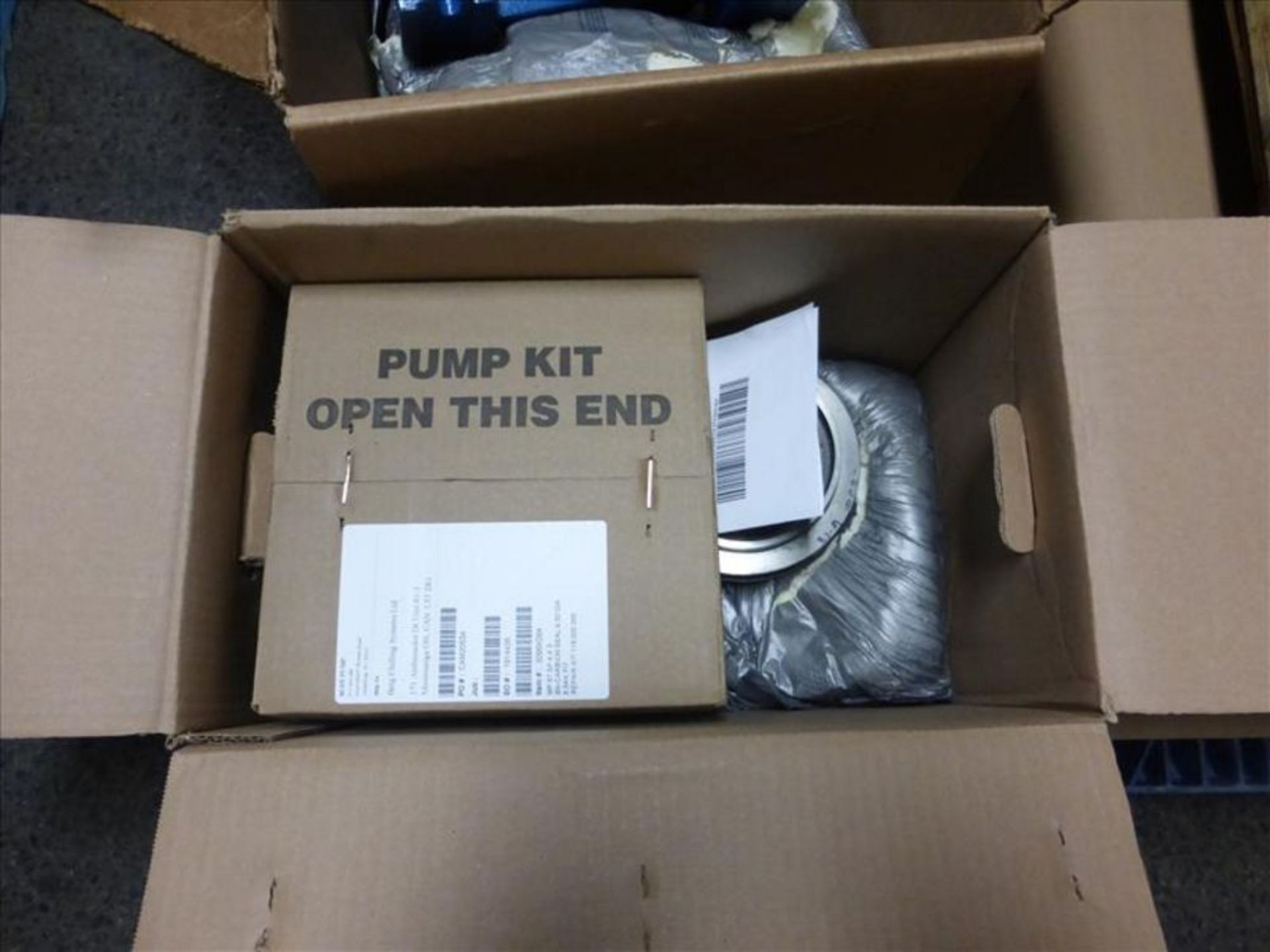 Scot Pump with Kit [Across from 1st Flr Cage Area] - Image 3 of 3