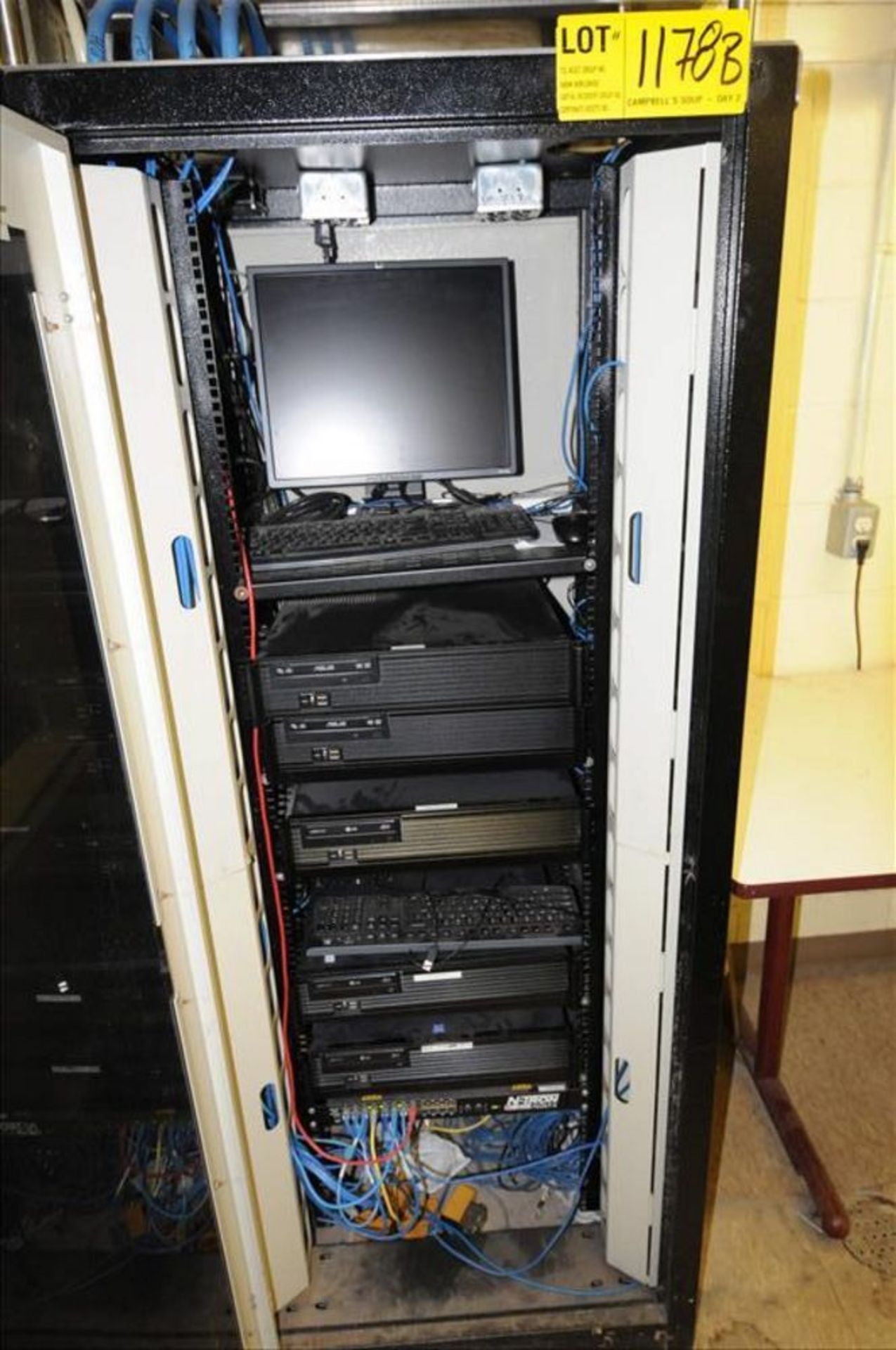 server rack with Asus servers [Powerhouse] - Image 3 of 3