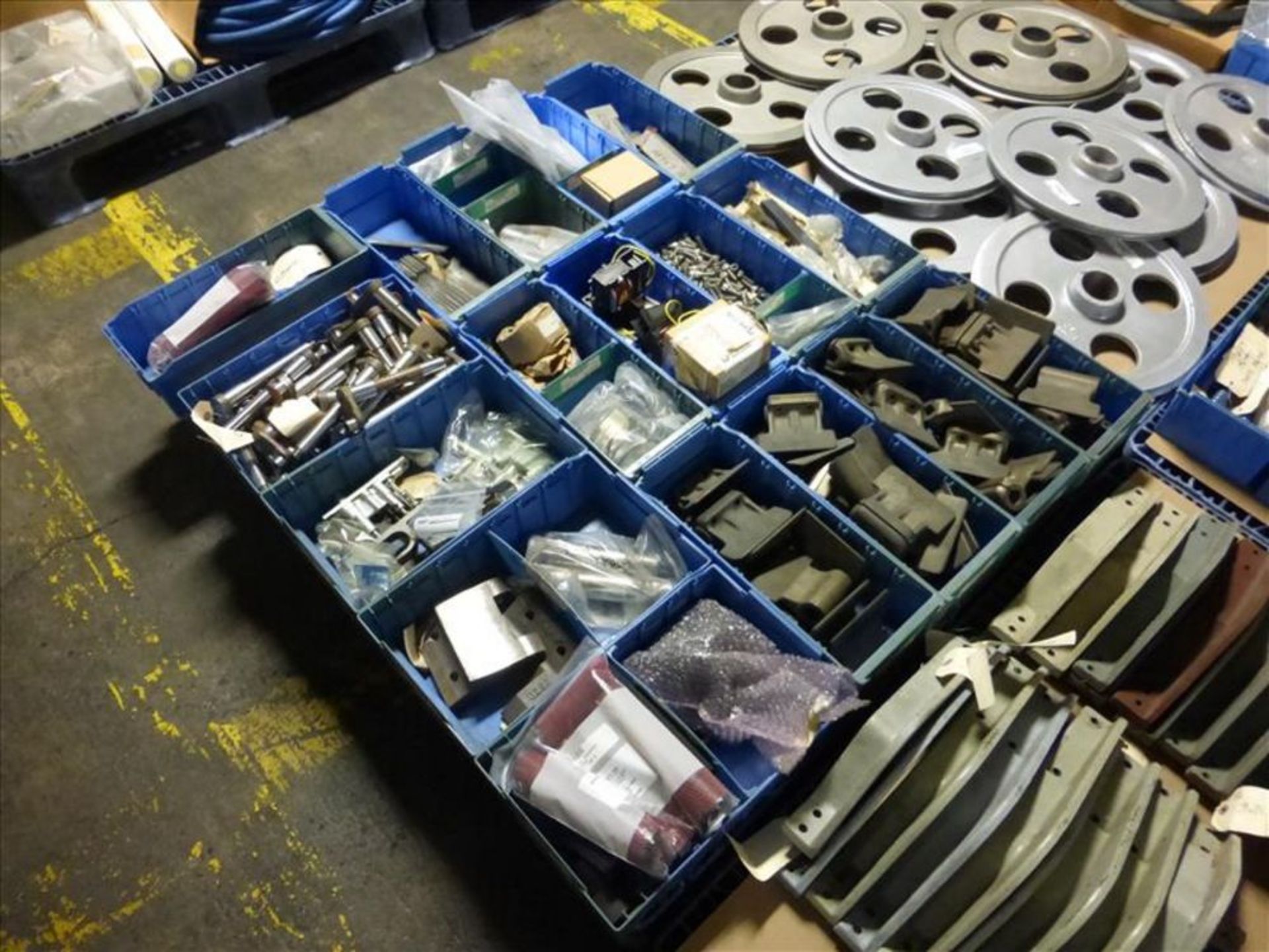 Lot of Change Parts for Cooker/Sterilizer: Gears, Gaskets, Ejector Brackets, Paddles, Pulleys (8 - Image 7 of 8