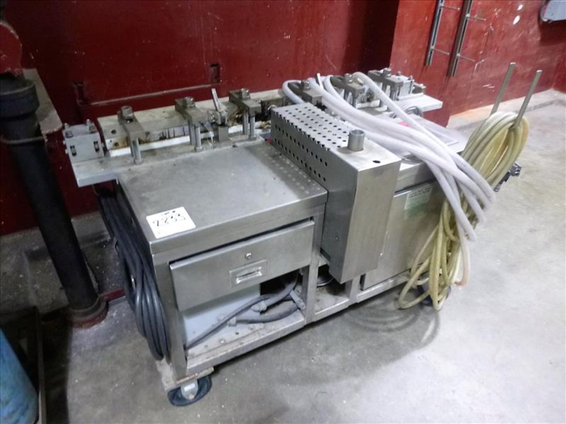 Extruda-Mold s/s cable splicing machine [2nd Floor]