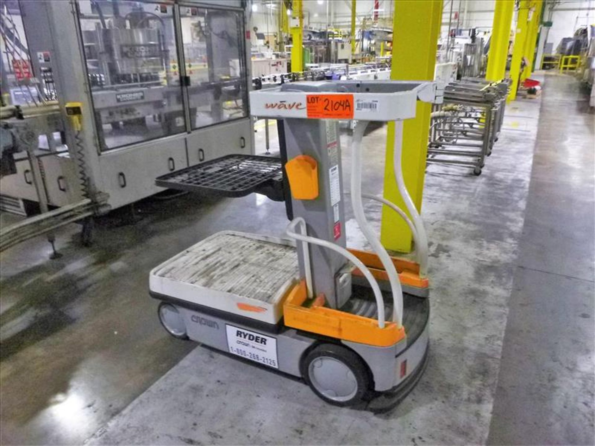 Crown Wave work assist vehicle/order picker, mod. WAV50-118, ser. no. 9A225349, 24V electric, 750